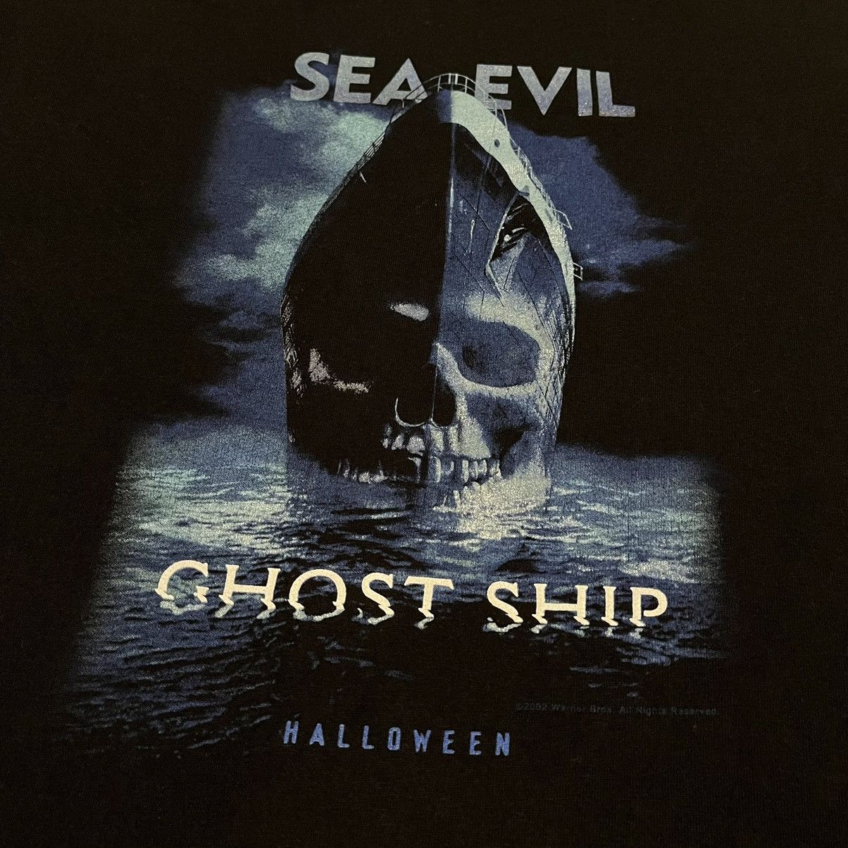 Vintage Vintage 2002 Ghost Ship Sea Evil Horror Movie Promotion Tee Size US XL / EU 56 / 4 - 3 Thumbnail