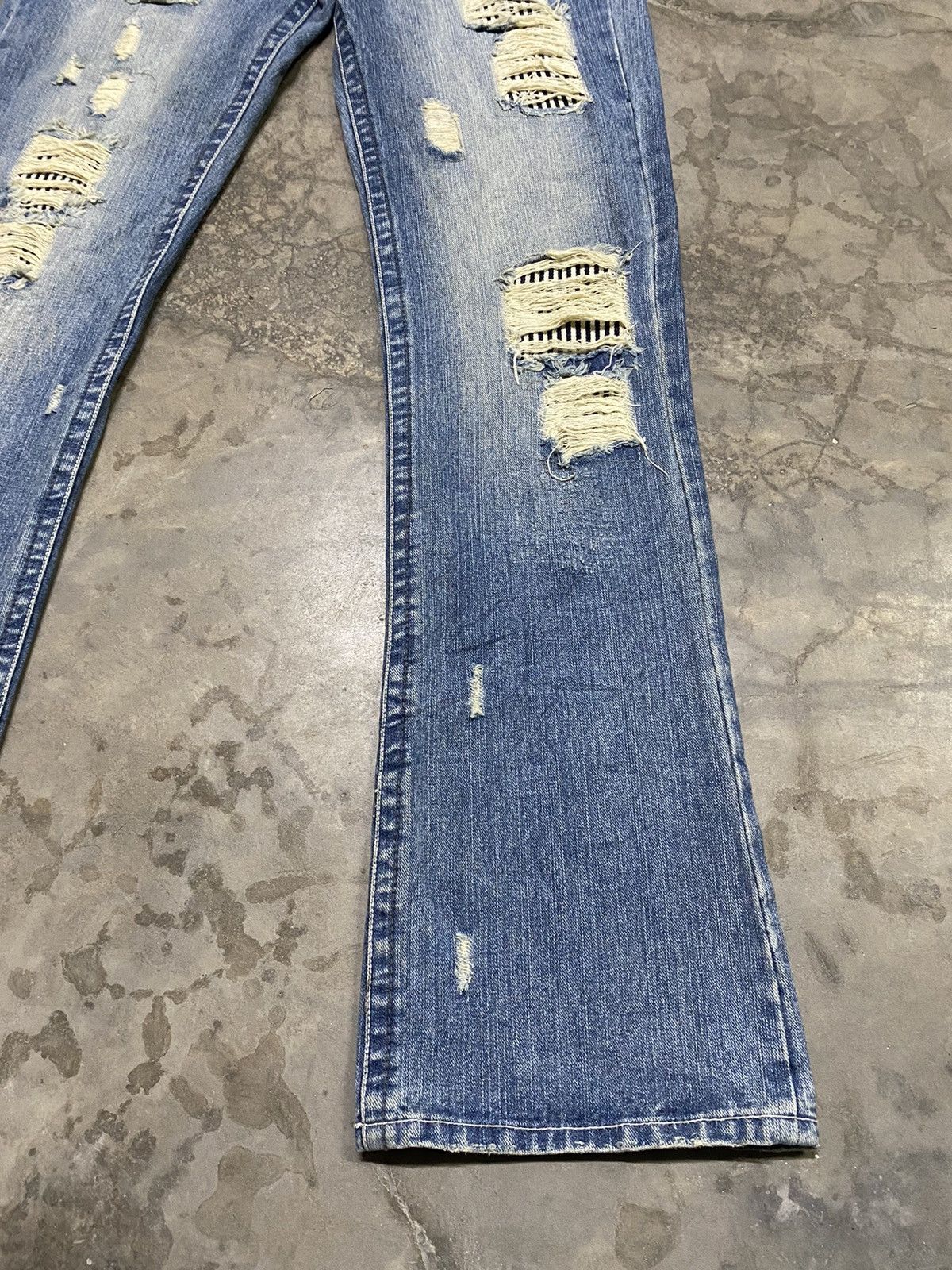 Japanese Brand Flare Jeans Japan Distressed Sashiko Boro Stitches Grunge Size US 30 / EU 46 - 6 Thumbnail
