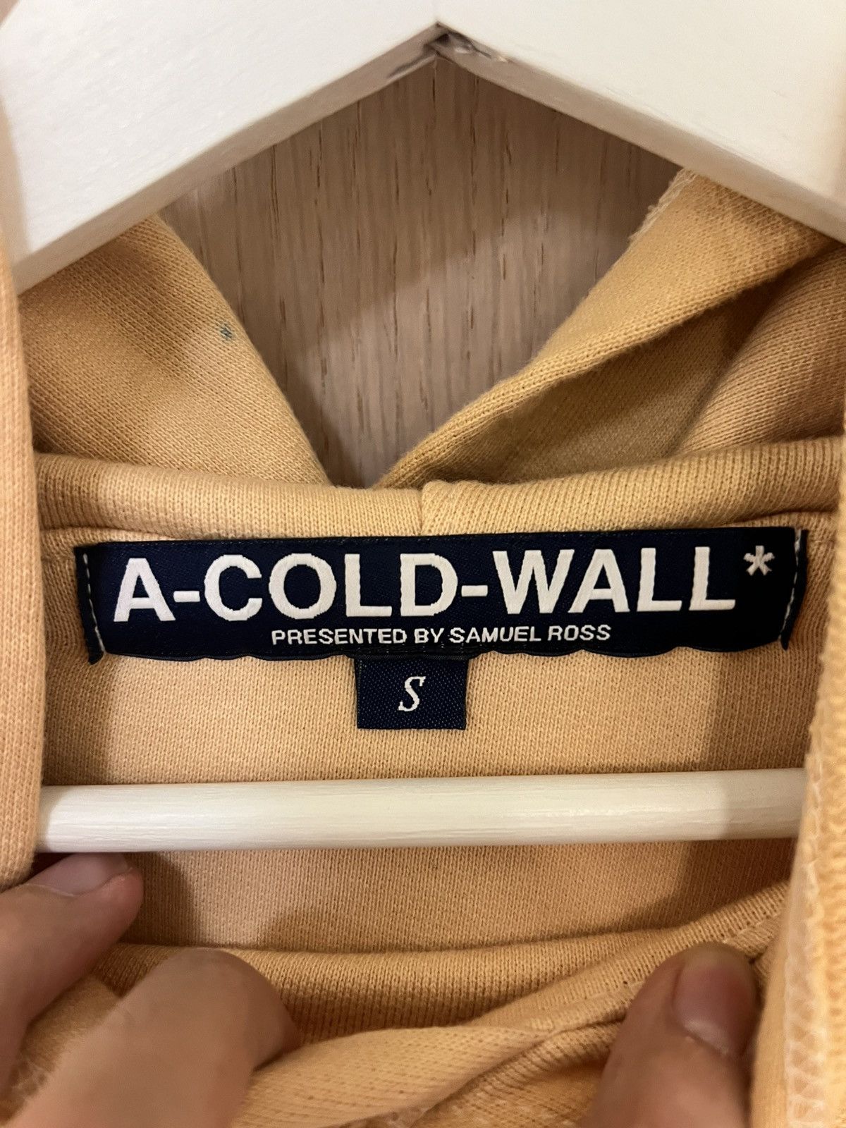 A-COLD-WALL* A-COLD-WALL* Polythene* Hoodie Sand Beige – Size S Size US S / EU 44-46 / 1 - 3 Thumbnail