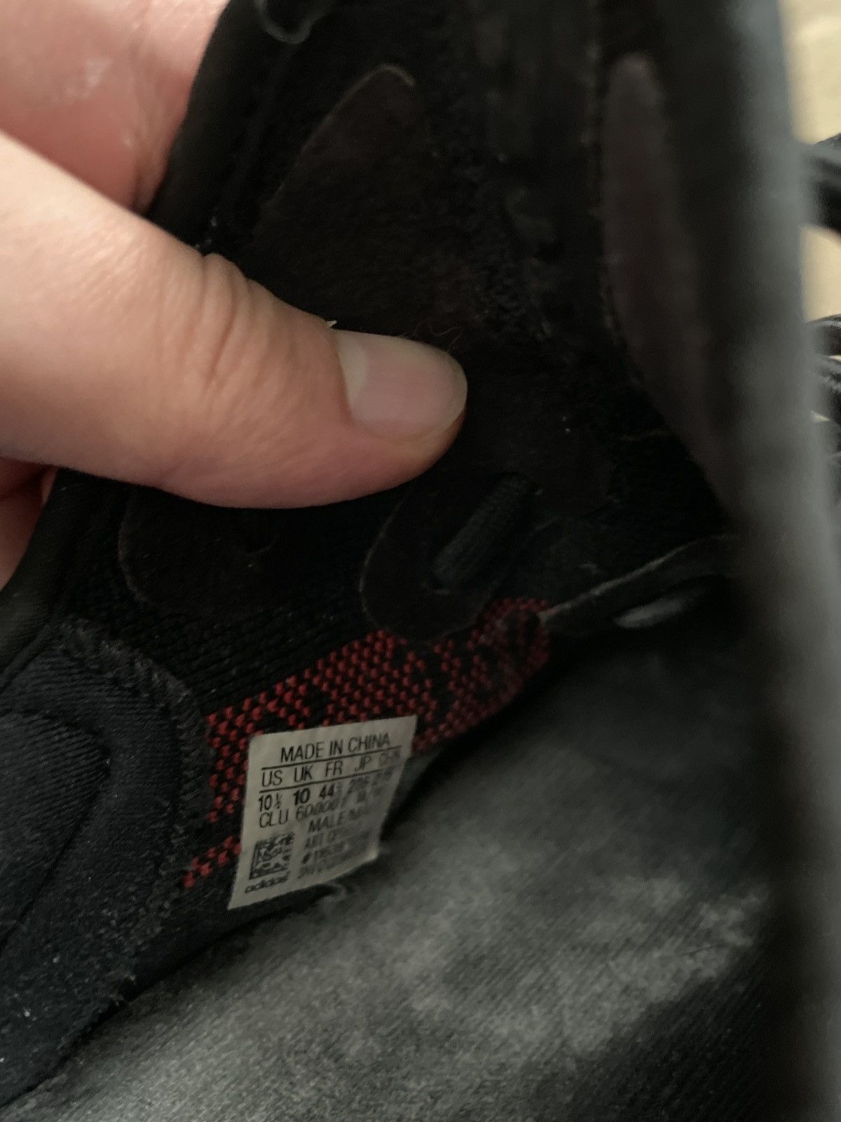 Adidas × Kanye West Yeezy Boost 350 V2 Bred 2017 Size US 10.5 / EU 43-44 - 9 Thumbnail