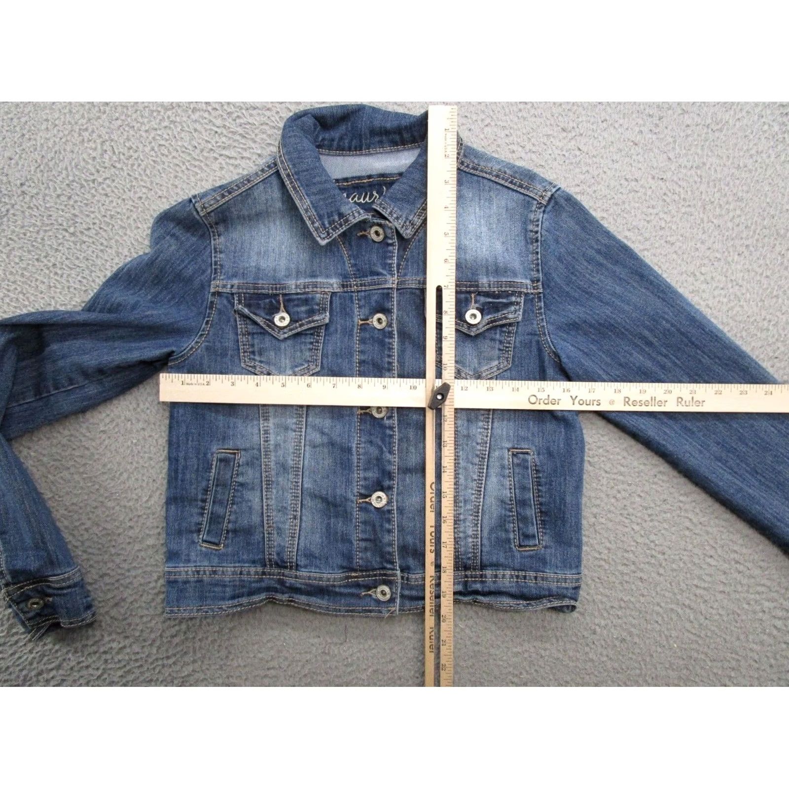 Vintage Maurices Denim Jean Jacket Women's Blue Stretch Size Small Trucker Cropped Shirt Jeans Jacket 90s Style Mens Womens Girls Boys Size 28" / US 6 / IT 42 - 4 Thumbnail