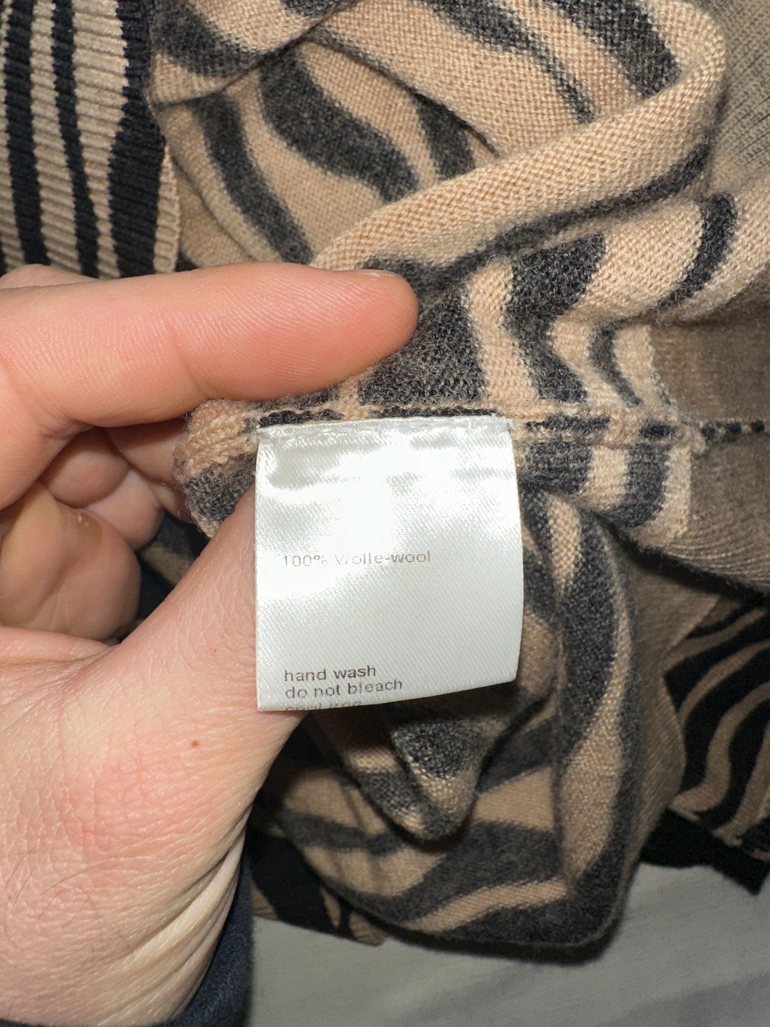 Akris Akris Punto Wool Zebra Knit Sweater Size US 4 EU 36 40 IT Size S / US 4 / IT 40 - 10 Thumbnail