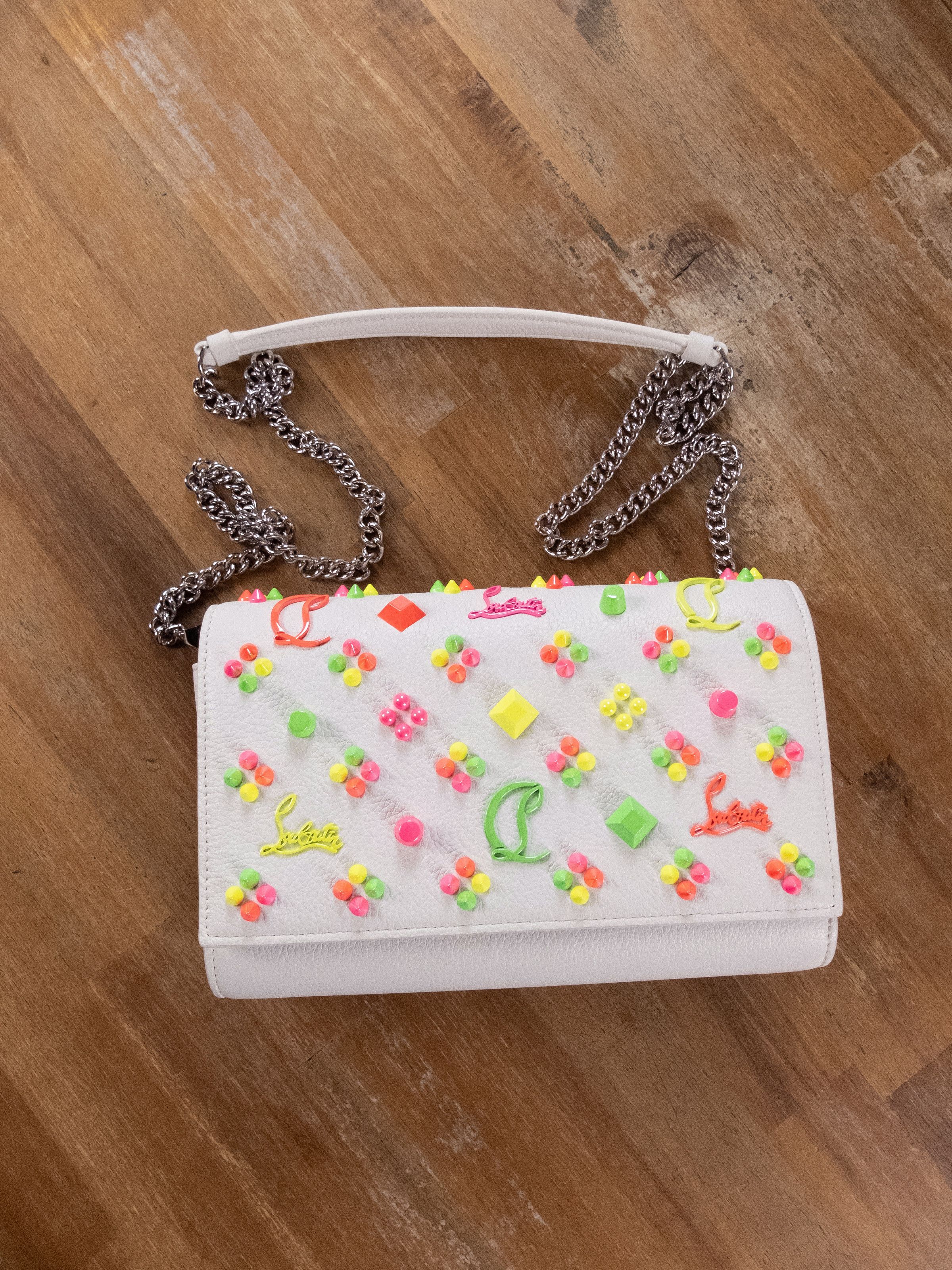 Christian Louboutin CHRISTIAN LOUBOUTIN Paloma white kaleidoscopic studs bag Size ONE SIZE - 8 Thumbnail