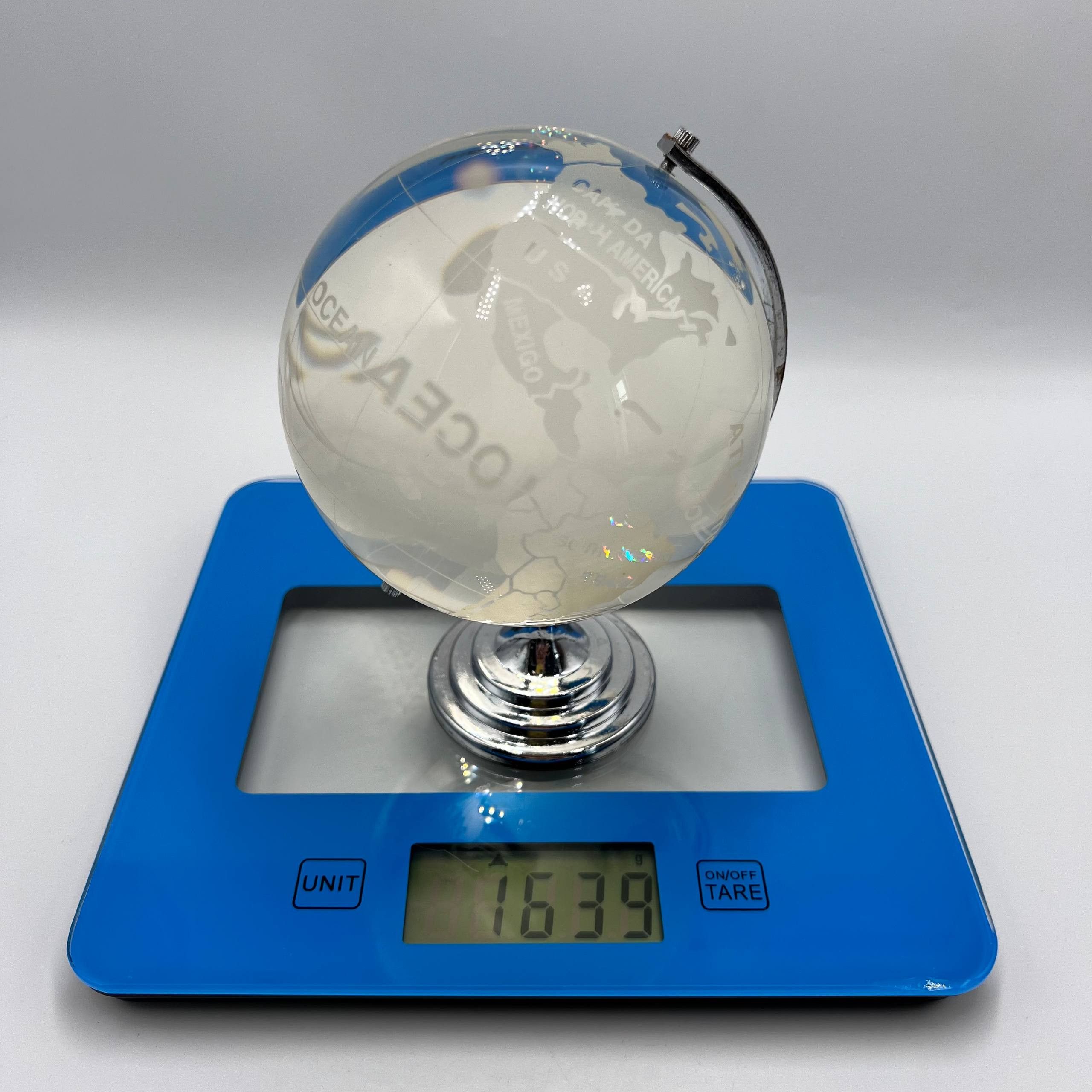 Vintage 1600g Vintage Crystal Glass Globe Sphere Etched World Map Size ONE SIZE - 5 Thumbnail