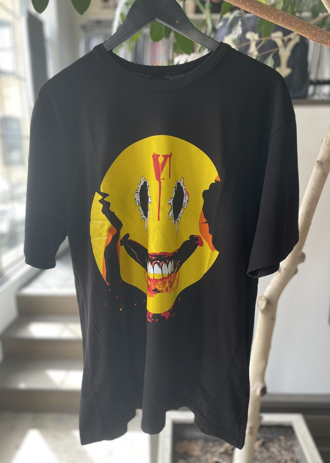 Vlone Vione Laugh Now Cry Later T-shirt Size US XL / EU 56 / 4 - 3 Thumbnail