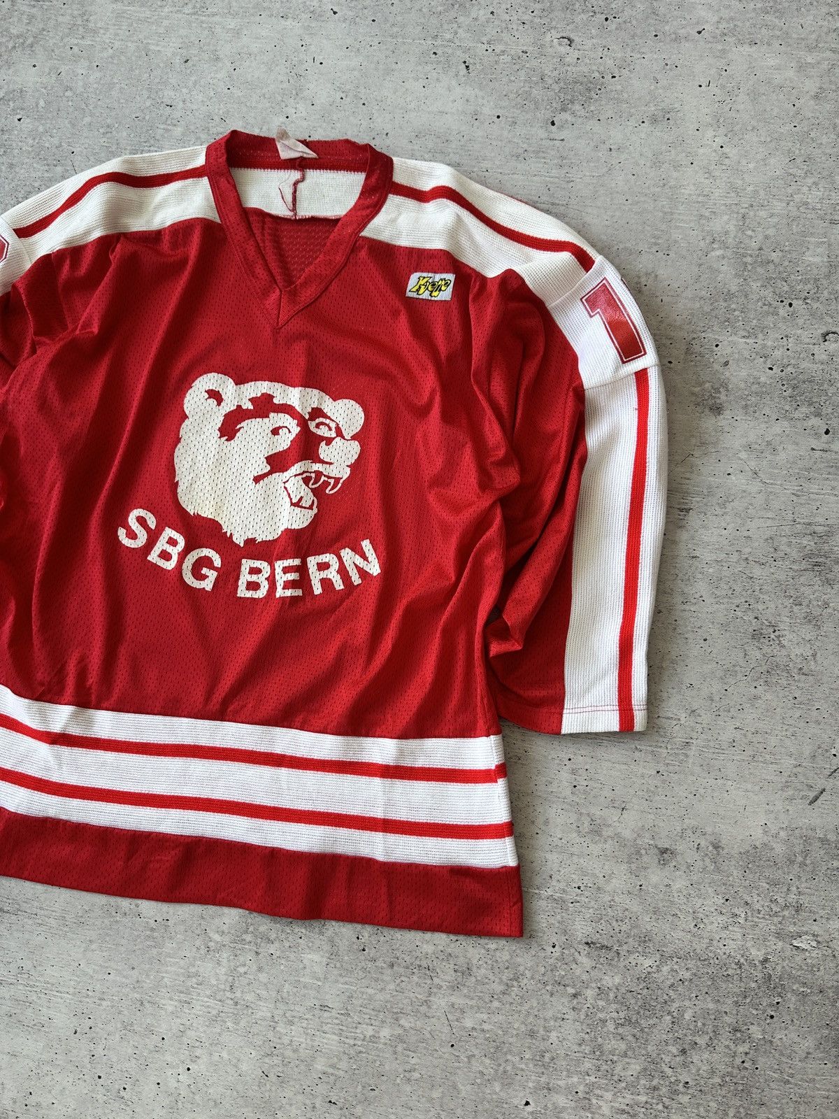 Other Vintage Yvette SBG Bern Ice Hockey Jersey White Bear Logo Size US XL / EU 56 / 4 - 3 Thumbnail
