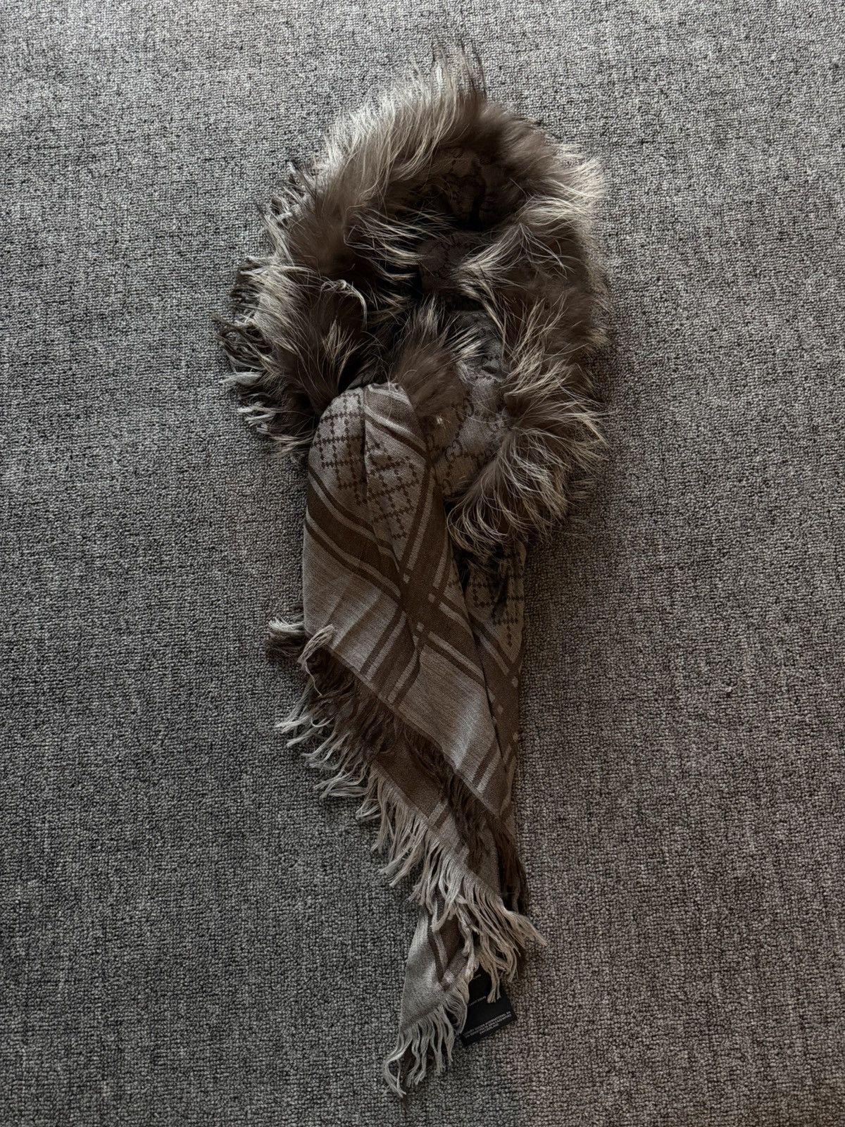Gucci Gucci Survie Monogram Wool Fur Scarf Size ONE SIZE - 3 Thumbnail