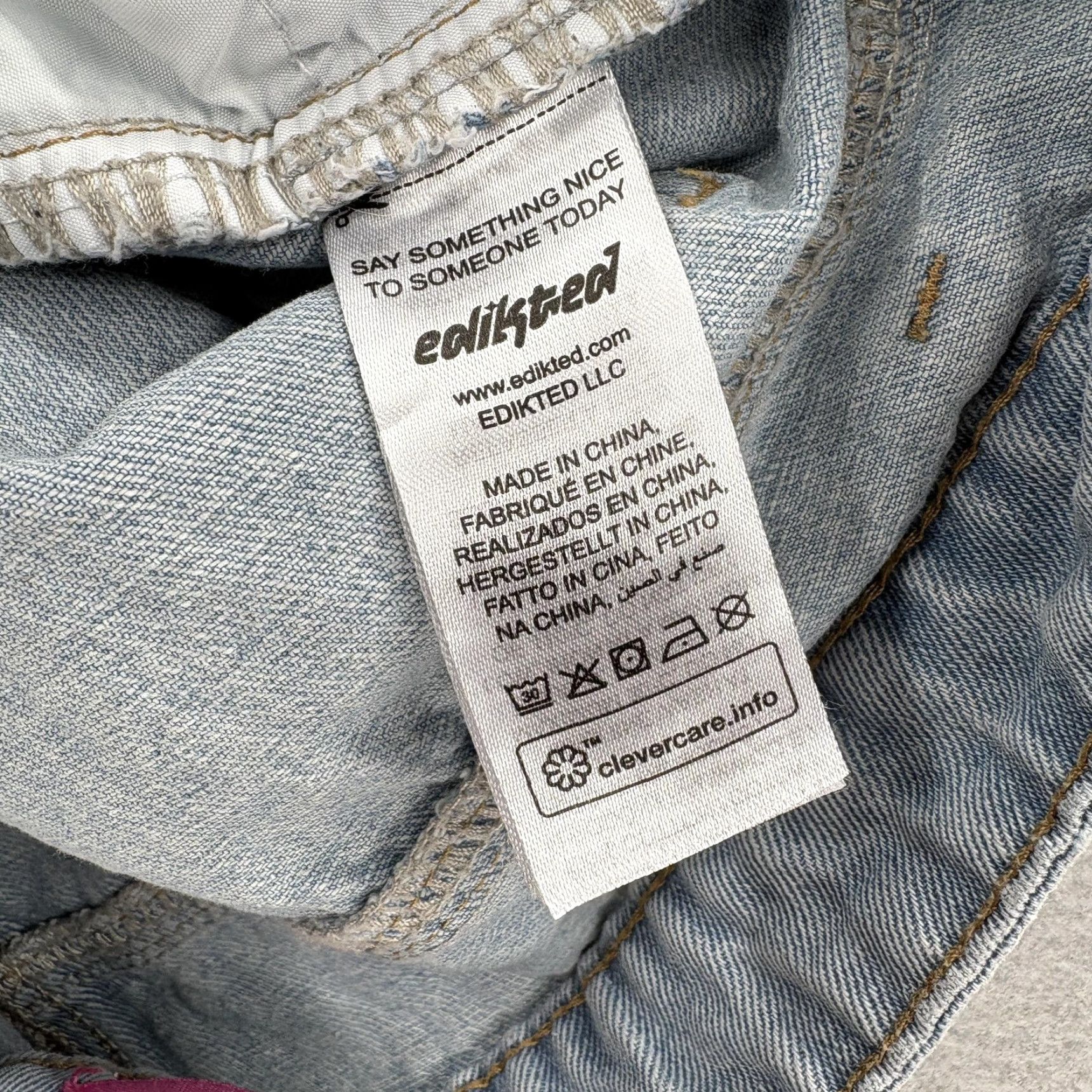 Vintage Edikted Jeans Womens Medium Wide-Leg Light Wash Blue Denim High Rise Skater Y2K Jeans Woman Wide Leged Pockets Size 32" / US 10 / IT 46 - 5 Thumbnail