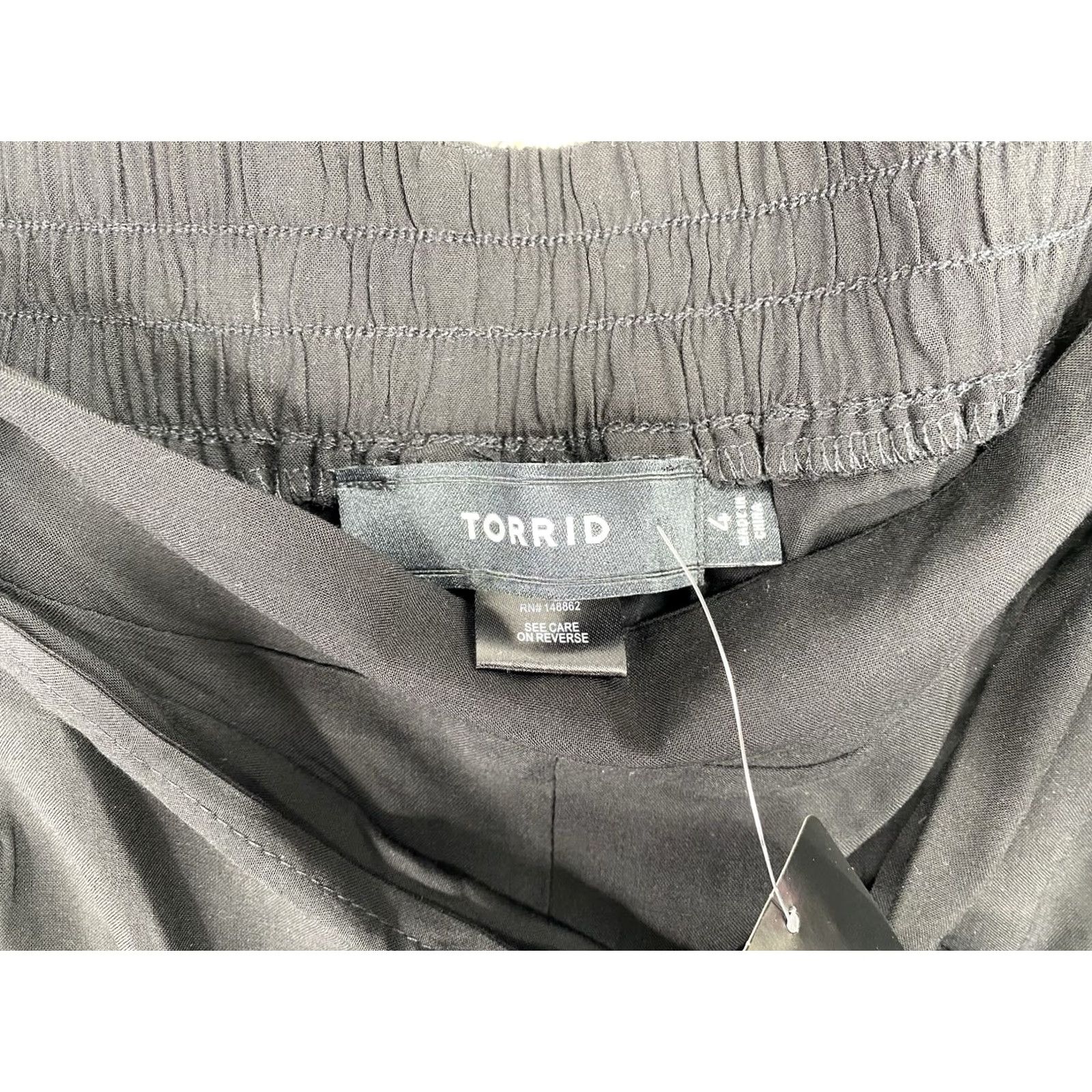 Torrid Torrid Pants Belted Black 4X Wide Leg Pull-On Relaxed High Rise Rayon Chiffon Winter Spring Summer Fall Adults Womens Pants Size 40" / US 18 - 6 Thumbnail