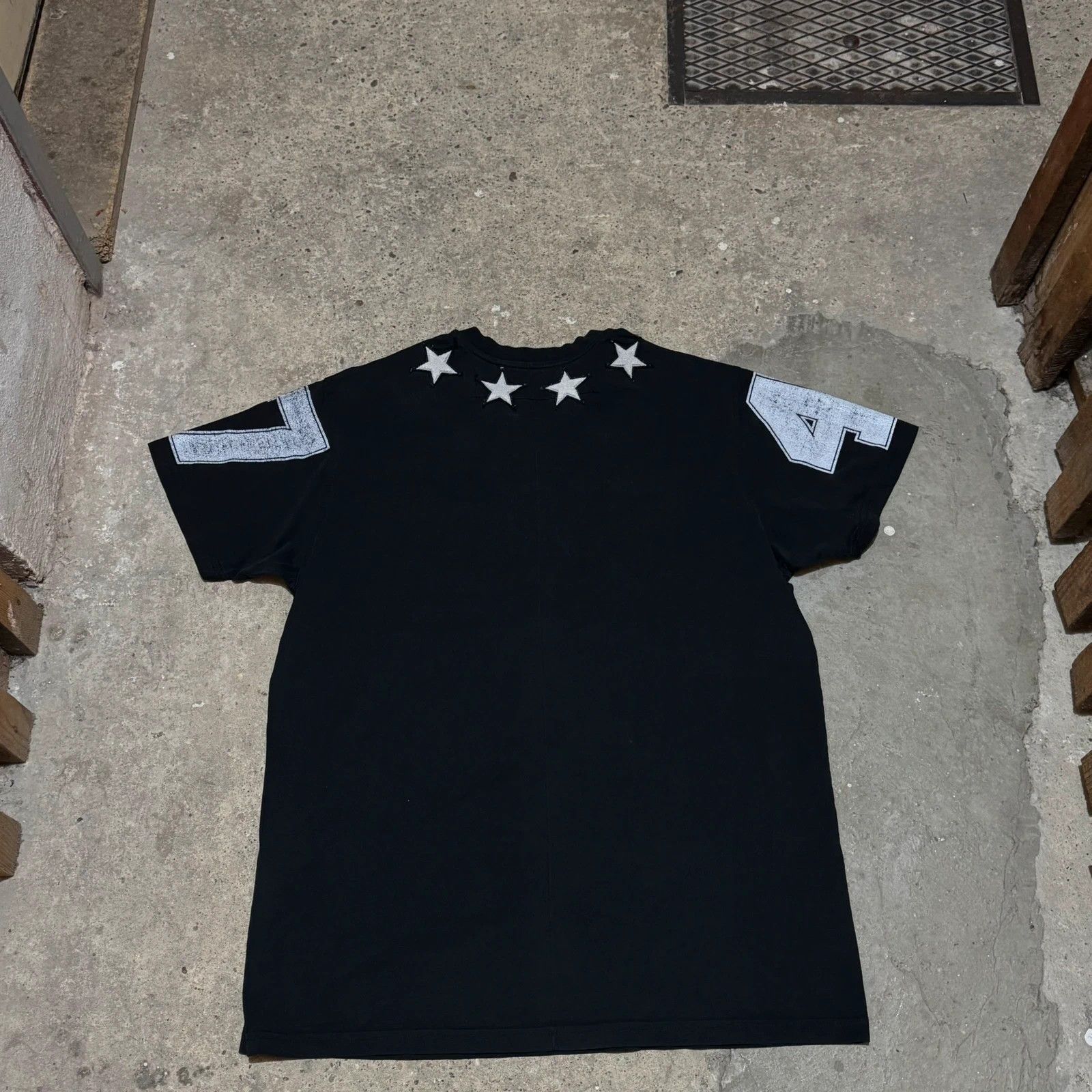 Givenchy Givenchy star t-shirt Size US XXS / EU 40 - 2 Thumbnail