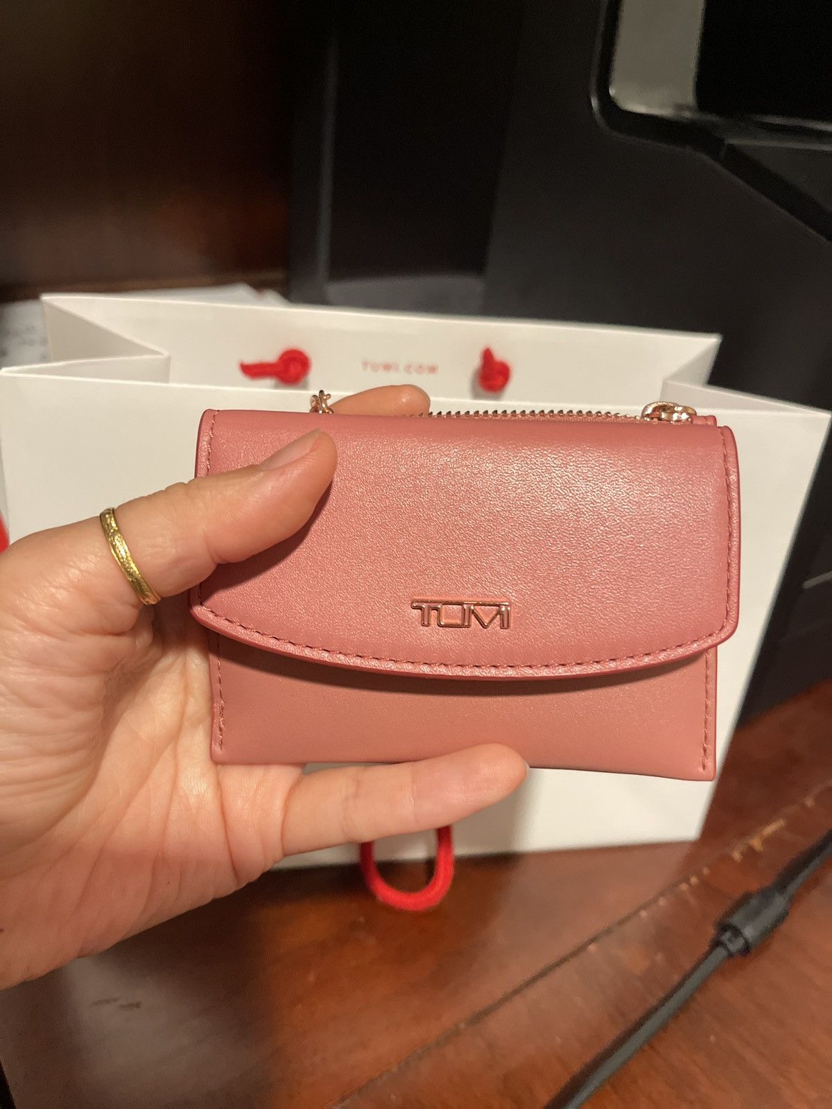 Tumi Tumi BELDEN Flap Card Case NWT in leather color in cameo Size ONE SIZE - 2 Thumbnail