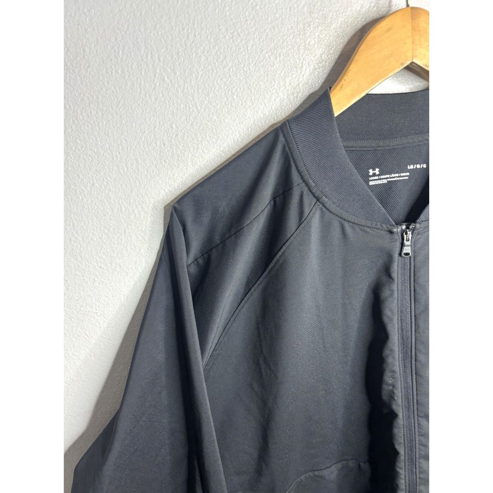 Under Armour Under Armour Jacket Mens Large Black Full Zip Lightweight Loose Fit Running Gym & Training Basketball Track Jacket Size US L / EU 52-54 / 3 - 2 Thumbnail