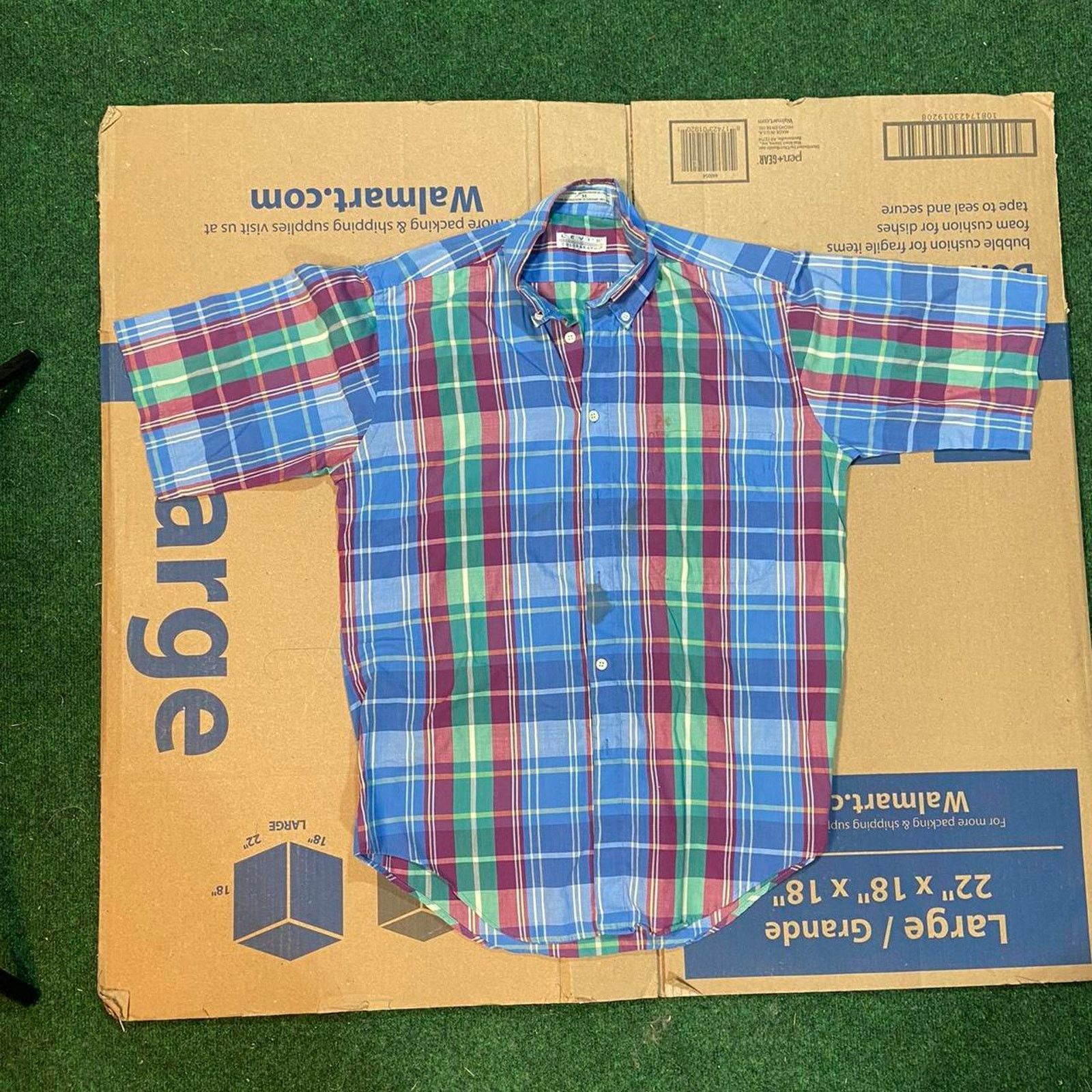 Levi's Levis button up shirt has Size US M / EU 48-50 / 2 - 4 Thumbnail