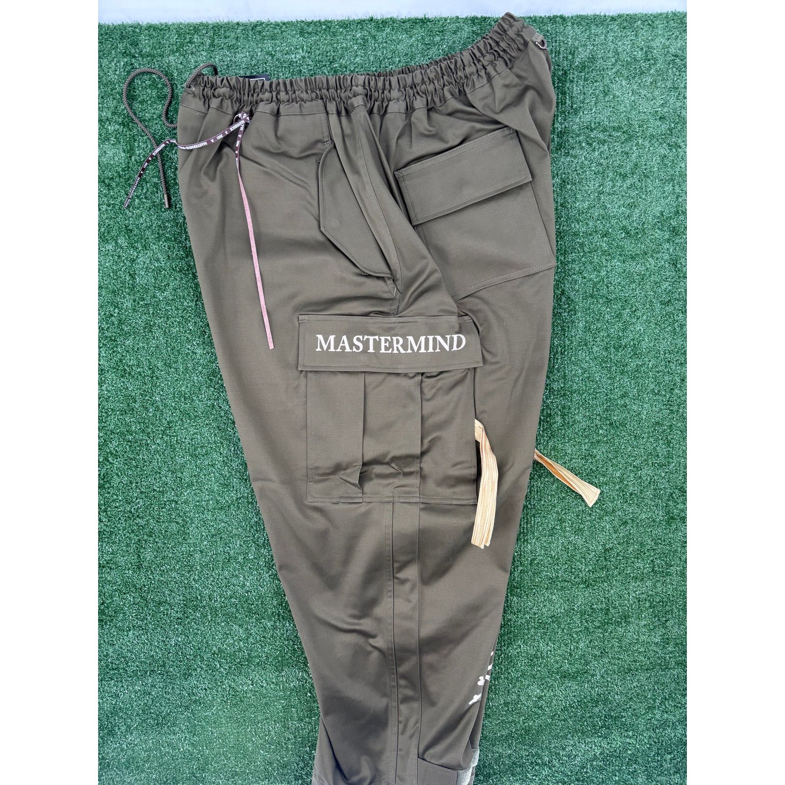 Mastermind Japan Mastermind World Parachute Olive Cargo Pants Size Medium Size US 32 / EU 48 - 6 Thumbnail