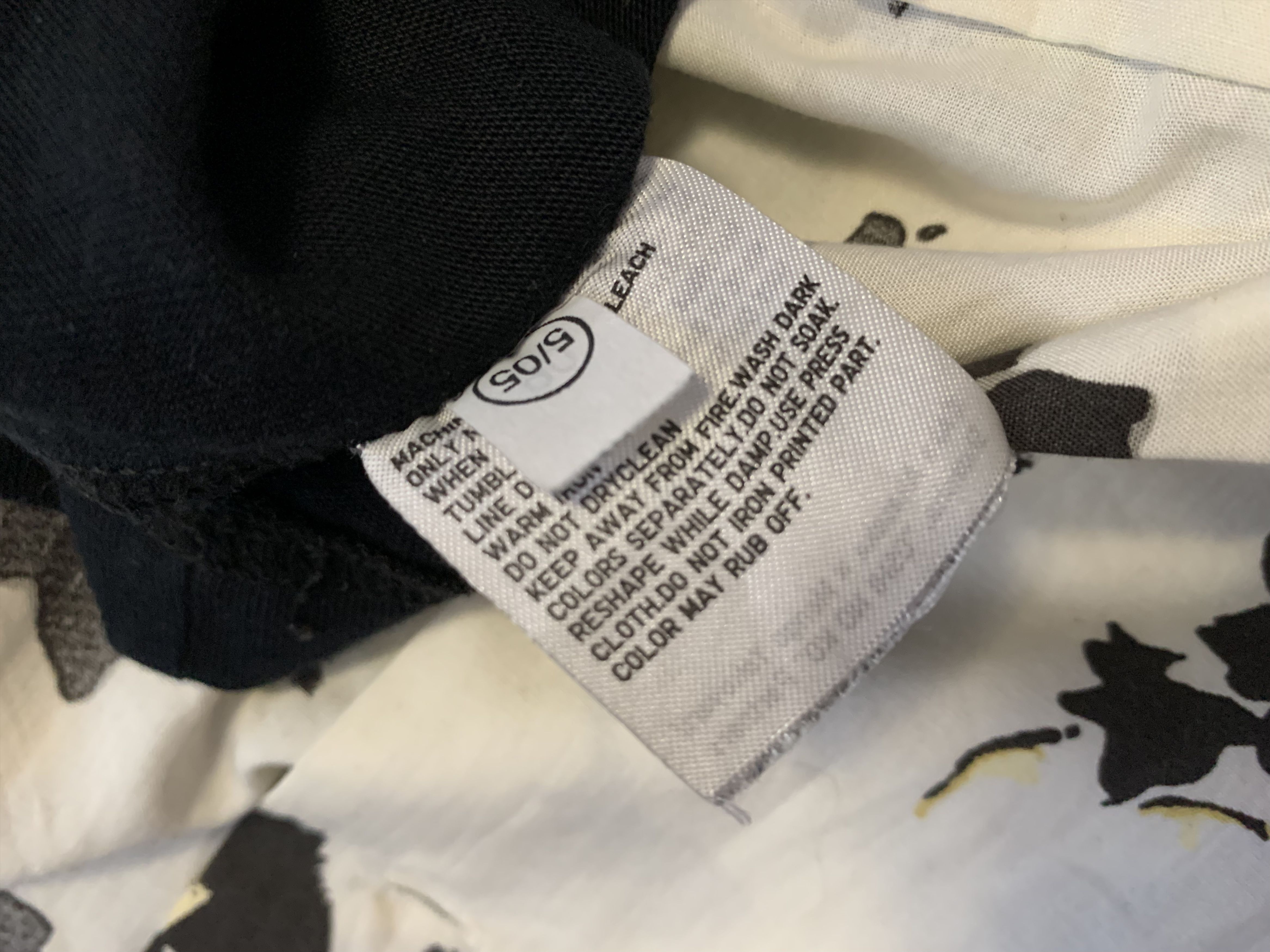 Uniqlo UNIQLO B-Komachi Tee Shirt ⊛ BLACK/PURPLE/PINK/BLUE ⊛ GtyUsd Size US M / EU 48-50 / 2 - 13 Thumbnail