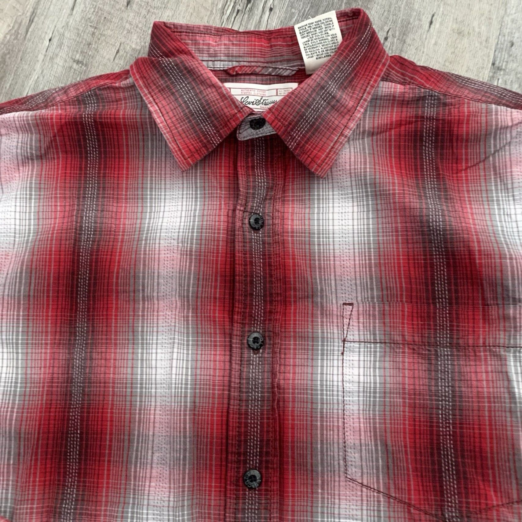 Levi's VINTAGE Levi's Shirt Mens L Red Plaid Long Sleeve Button-Up 100% Cotton Size US L / EU 52-54 / 3 - 7 Thumbnail