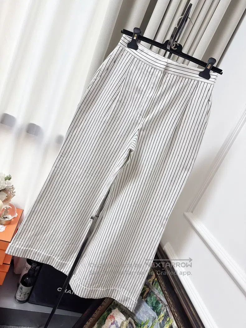 Chanel Chanel 17C Cuban Series Black and White Vertical Striped W Size 24" / US 00 / IT 34 - 1 Thumbnail
