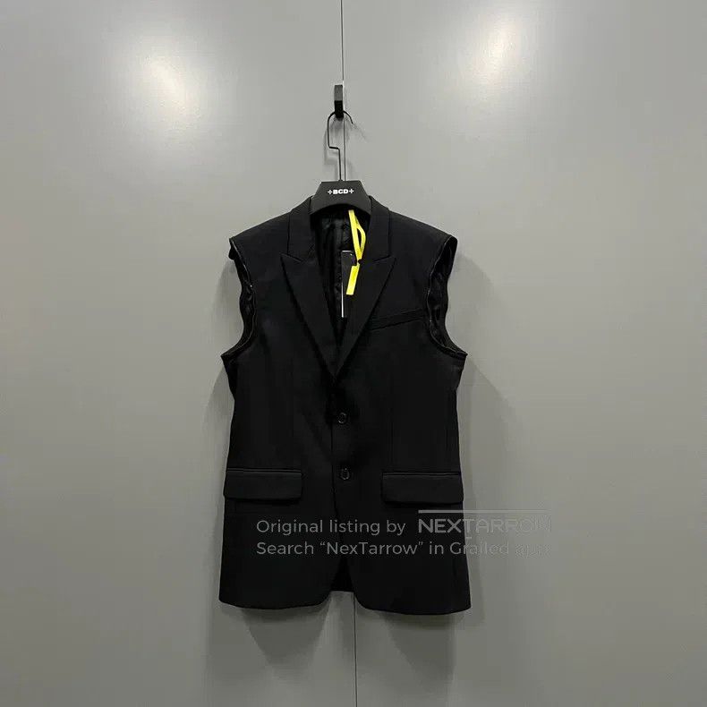 Givenchy Givenchy Size50 Black Notched Lapel Dress Vest (Size 50) Size US M / EU 48-50 / 2 - 1 Thumbnail