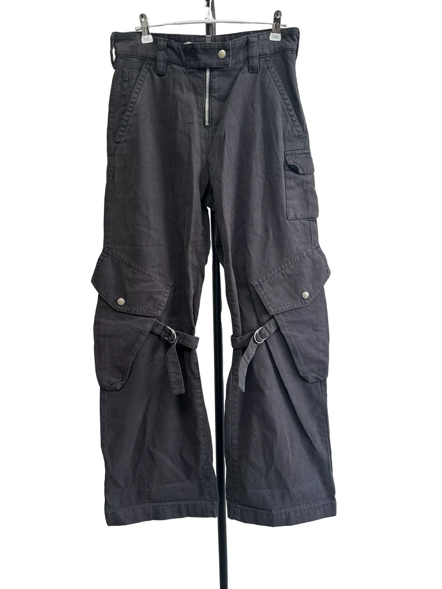 Acne Studios Acne Studios Multi-Pocket Strapped Cargo Pants 34 Size 25" / US 0 / IT 36 - 1 Thumbnail