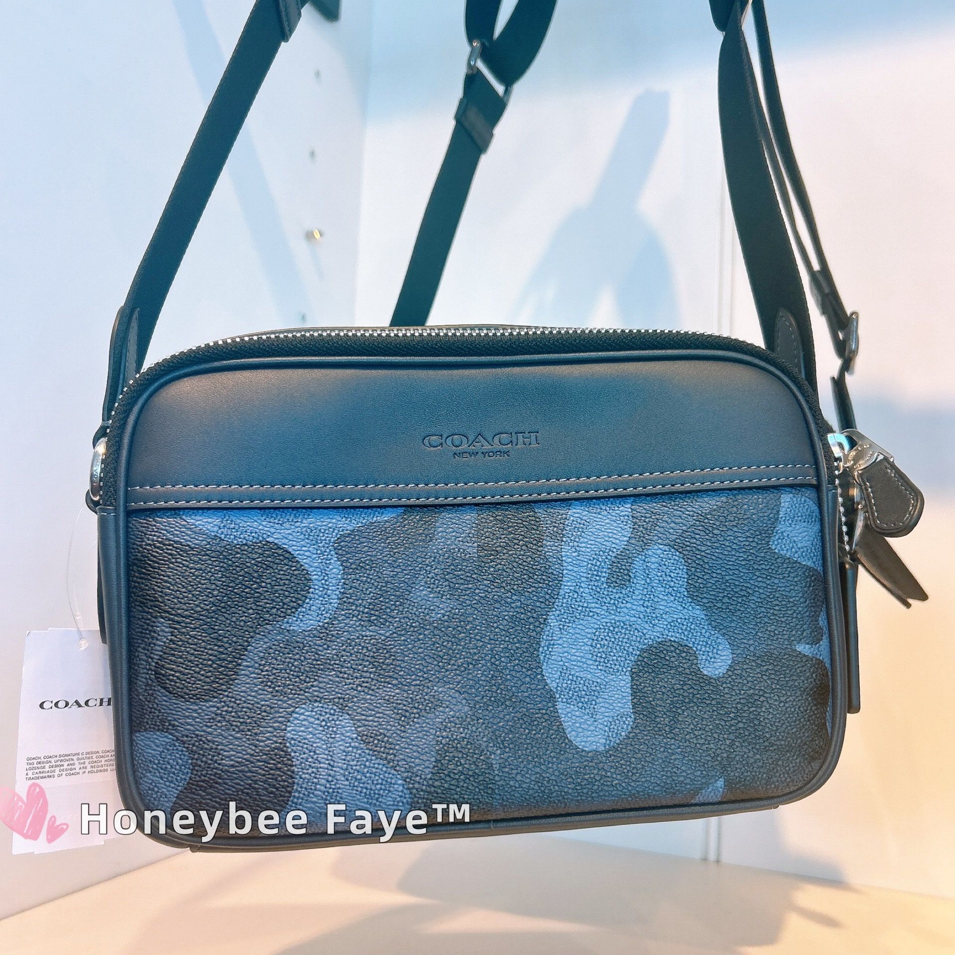 Coach Graham Crossbody Bag In Signature Camo Print CDC22 Size ONE SIZE - 1 Thumbnail