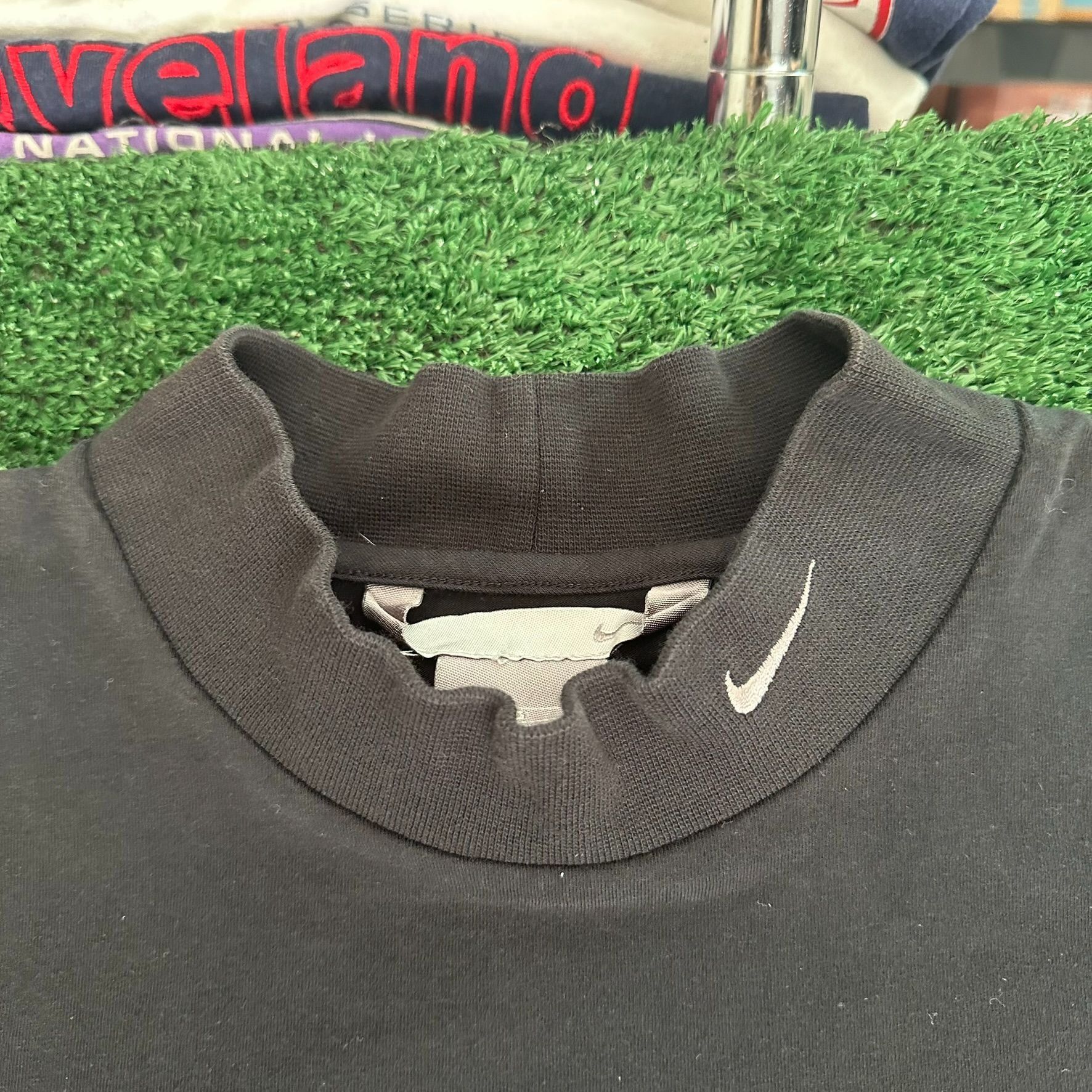 Nike Vintage Y2K Nike Swoosh Mock Neck T-Shirt Long Sleeve Black Size US L / EU 52-54 / 3 - 2 Thumbnail