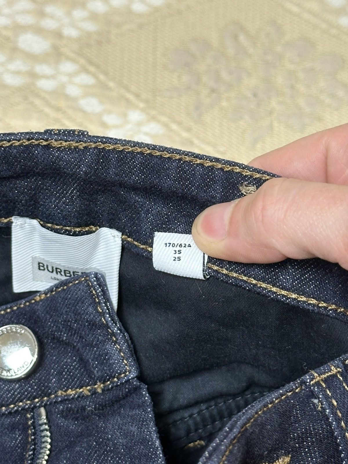 Burberry 🔥 Burberry London Skinny Mid Rise Denim Pants Jeans Size 25 Size 25" / US 0 / IT 36 - 9 Thumbnail