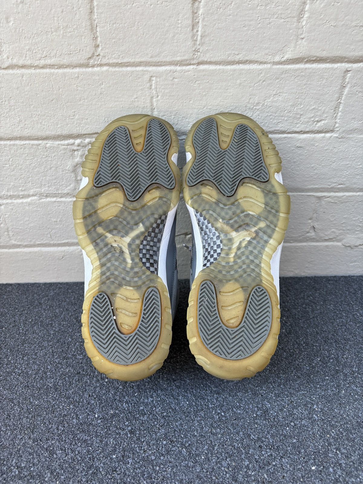 Jordan Brand × Nike Air Jordan 11 Retro 'Cool Grey' 2010 Reissue Size US 10 / EU 43 - 5 Thumbnail
