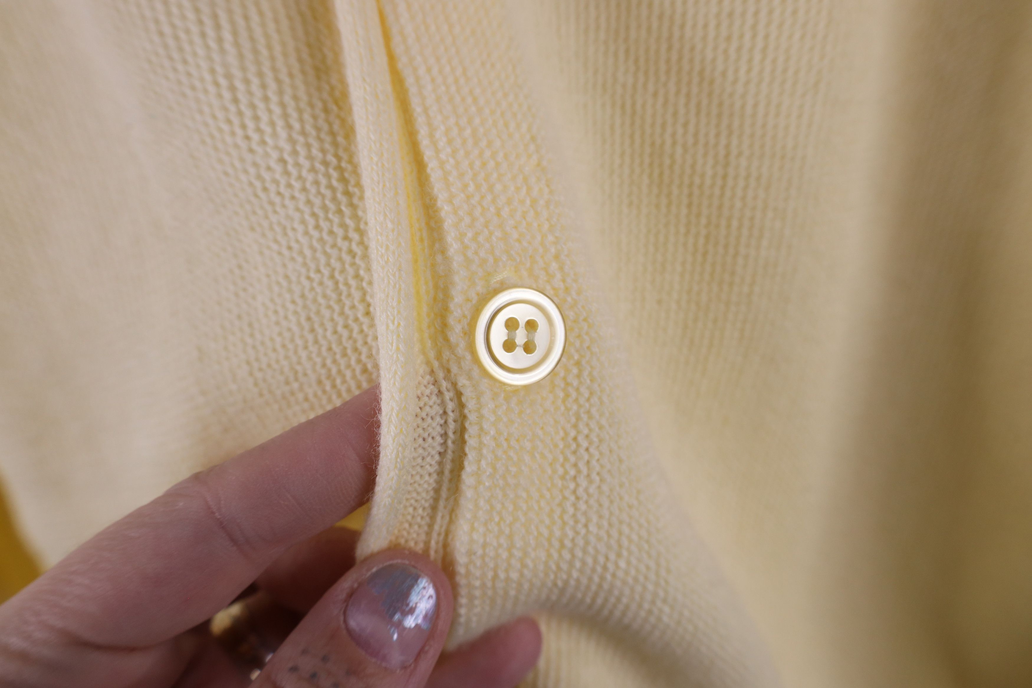 Vintage Vintage 70s Streetwear Knit Cardigan Sweater Pale Yellow USA Size US L / EU 52-54 / 3 - 5 Thumbnail