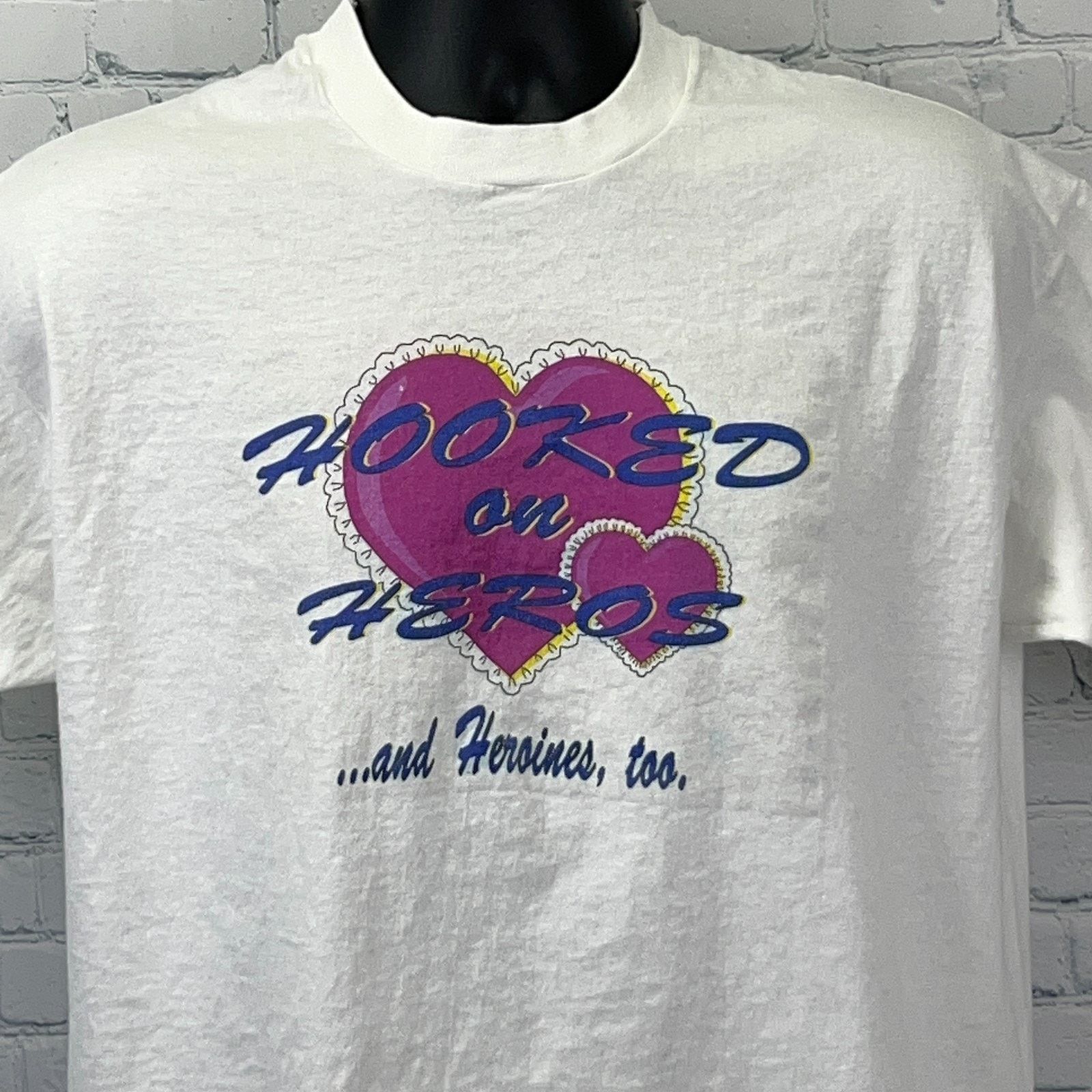 Fruit Of The Loom Vintage 90s Heros and Heroines Books T Shirt Bantam White L Size US L / EU 52-54 / 3 - 7 Thumbnail