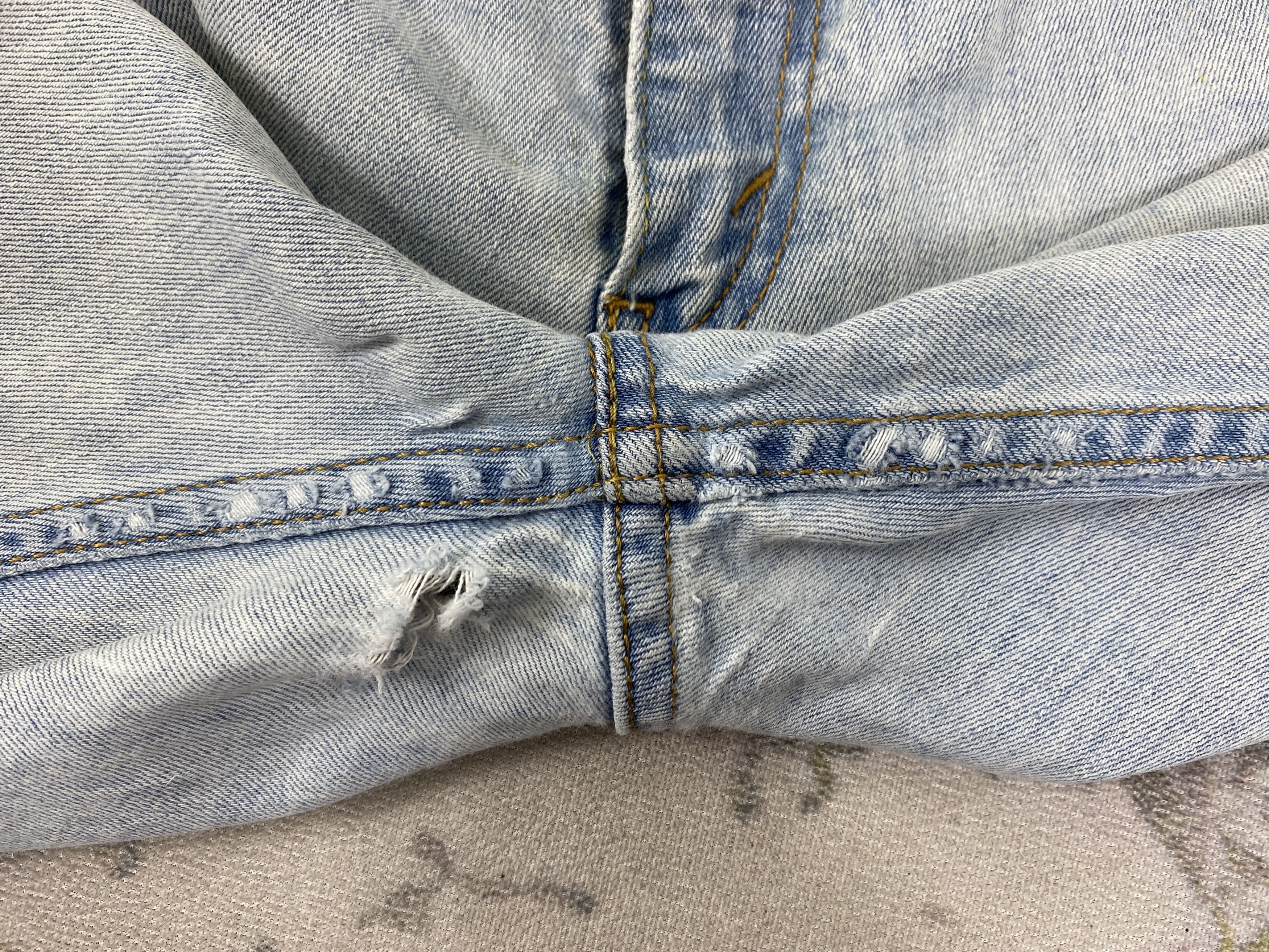 Japanese Brand Light Wash Vintage Levi's 513 Denim 29x31 -JN370 Size US 29 - 13 Thumbnail