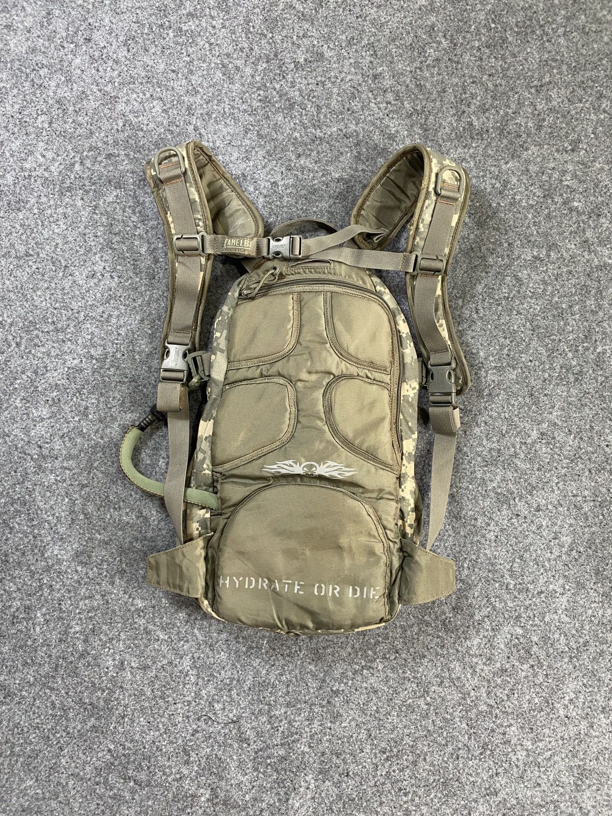 Other Camelbak Maximum Gear Cordura Military Pixel Camo Hydration Size ONE SIZE - 10 Thumbnail
