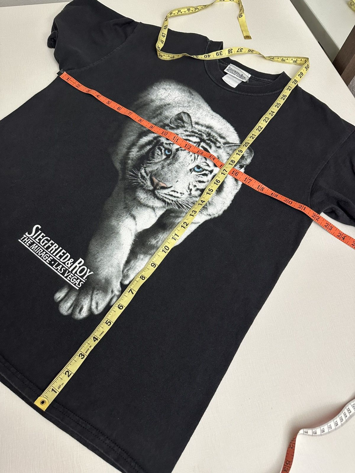 Vintage Vintage 90s Siegfried & Roy White Tiger The Mirage Las Vegas Size US L / EU 52-54 / 3 - 9 Thumbnail