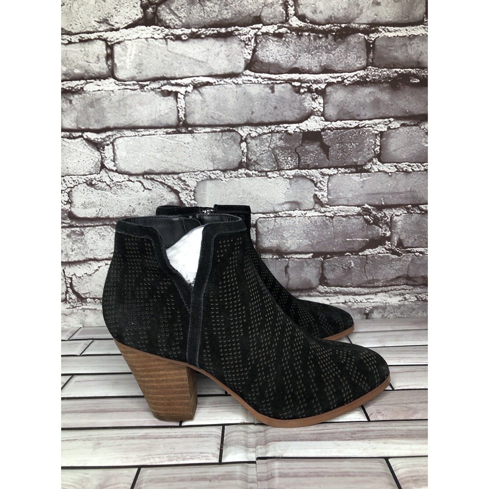 Other Violet & Red Jensen Black Suede Perforated Ankle Boots Block Size US 6 / IT 36 - 17 Thumbnail