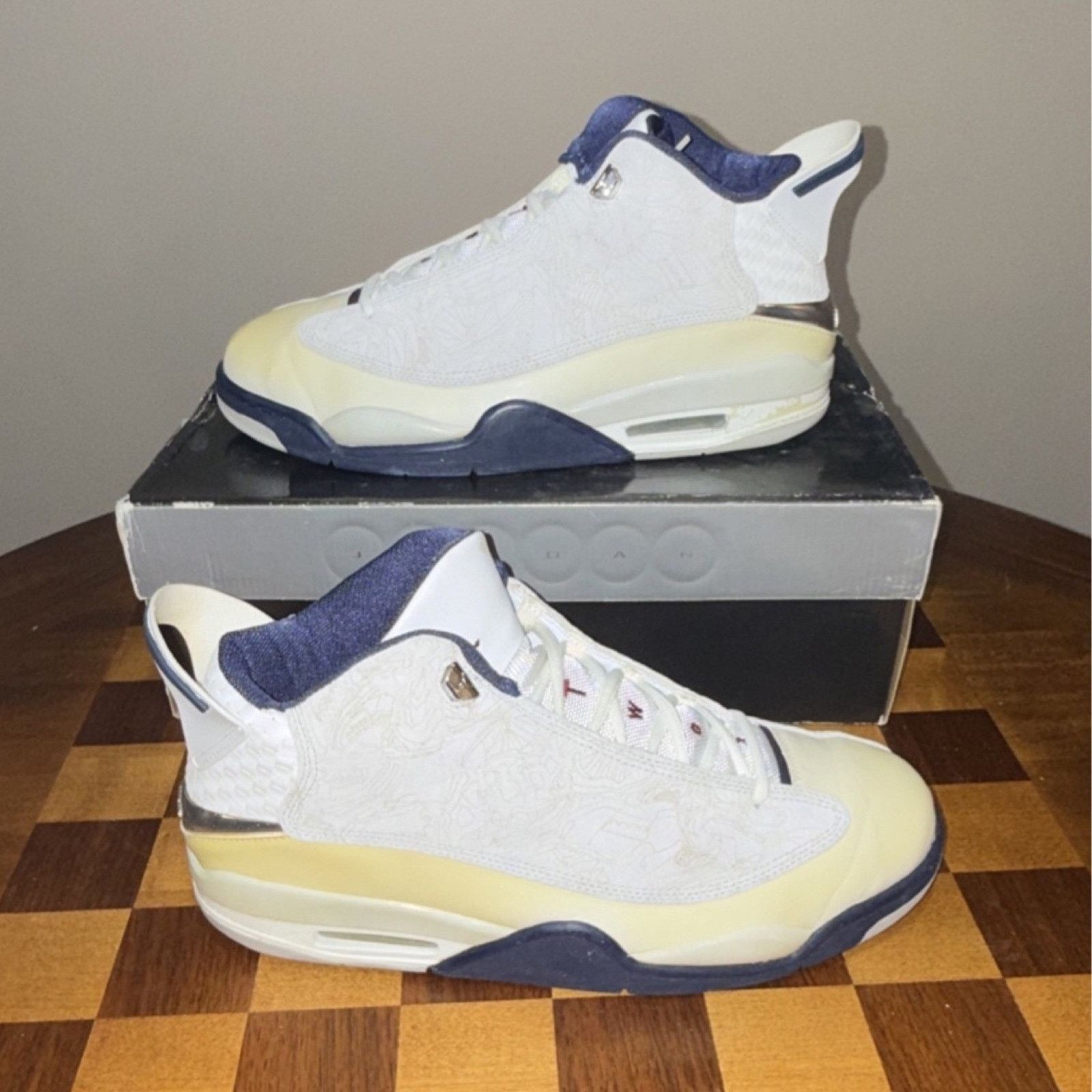 Jordan Brand Jordan Dub Zero White Midnight Navy Men's 13 Air Jordan Size US 13 / EU 46 - 1 Thumbnail