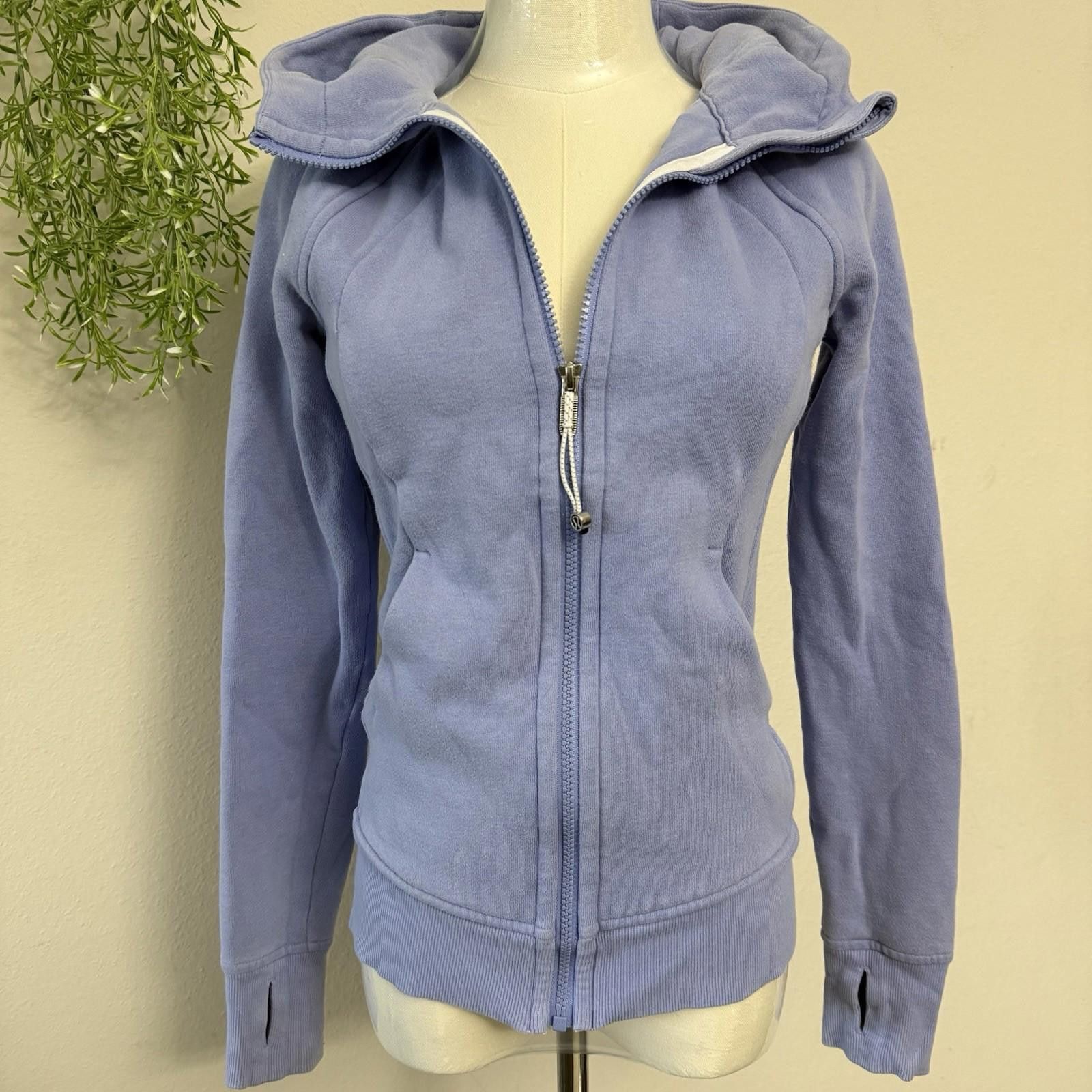 Lululemon Lululemon Scuba Lavander Hoodie Size 2 Size XS / US 0-2 / IT 36-38 - 2 Thumbnail