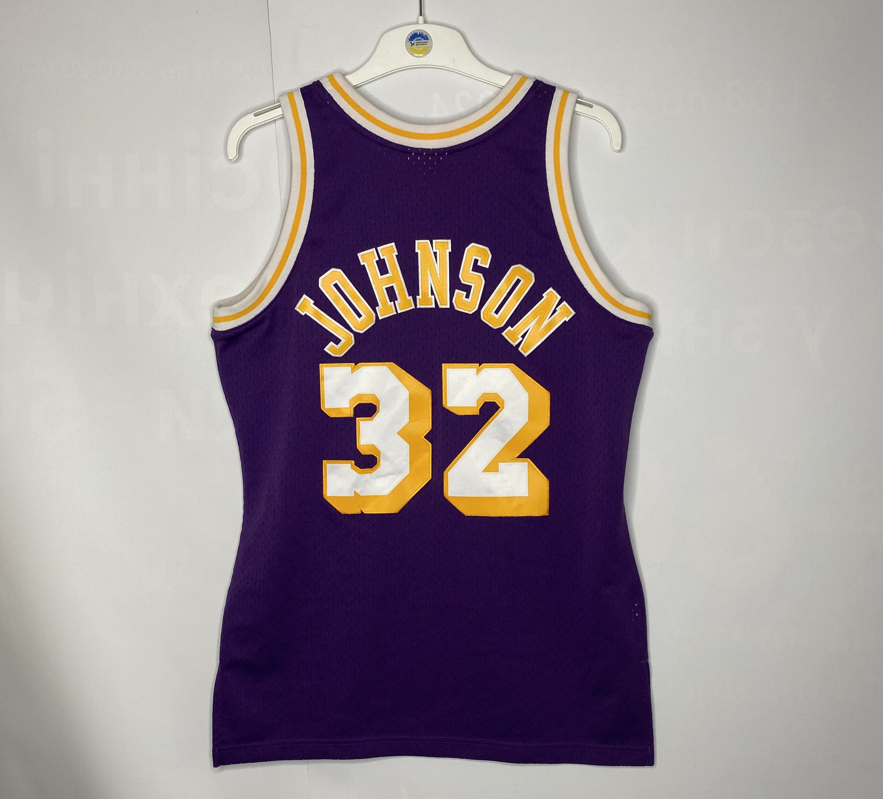 Mitchell & Ness × NBA JOHNSON #32 LOS ANGELES LAKERS BASKETBALL NBA JERSEY 1984 Size US L / EU 52-54 / 3 - 2 Thumbnail