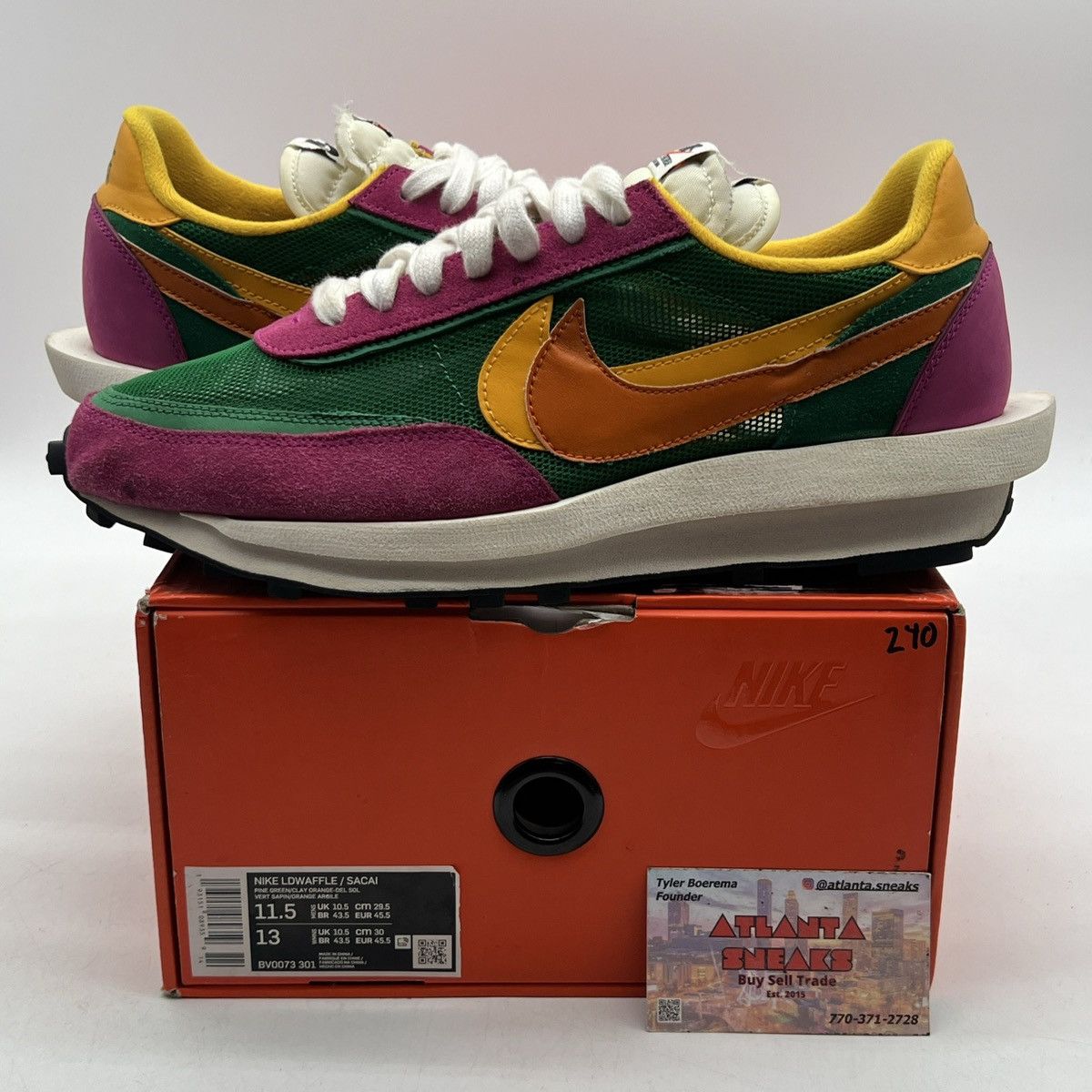Nike Sacai x LDWaffle pine green Size US 11.5 / EU 44-45 - 1 Thumbnail