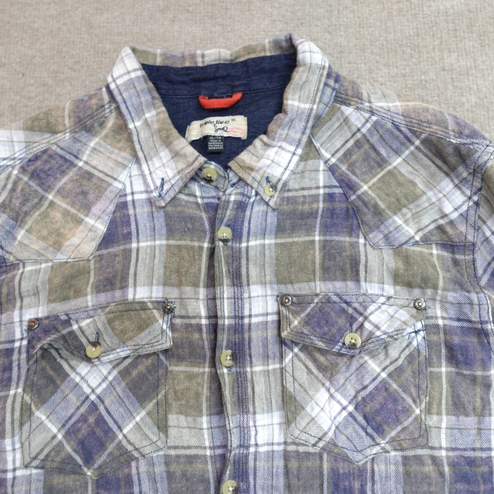 Vintage VINTAGE Triple Five Soul Shirt Plaid Blue L Long Sleeve Button-Up Cotton Flannel USA Men Size US L / EU 52-54 / 3 - 2 Thumbnail