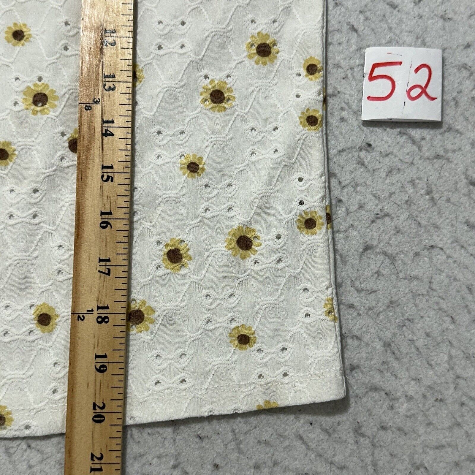 Other Wallflower Large White Sunflower Eyelet T Shirt Top Size L / US 10 / IT 46 - 9 Thumbnail