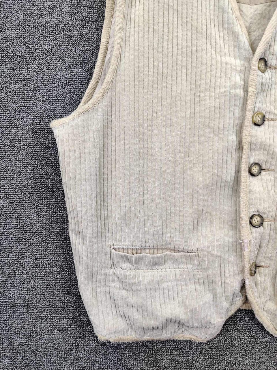 Uniqlo Vintage 90s Uniqlo Corduroy Button Ups Vest Size US L / EU 52-54 / 3 - 4 Thumbnail