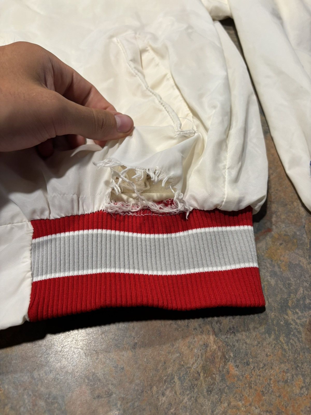 Champion Vintage Champion Made In USA University Of Wisconsin Jacket Size US M / EU 48-50 / 2 - 5 Thumbnail