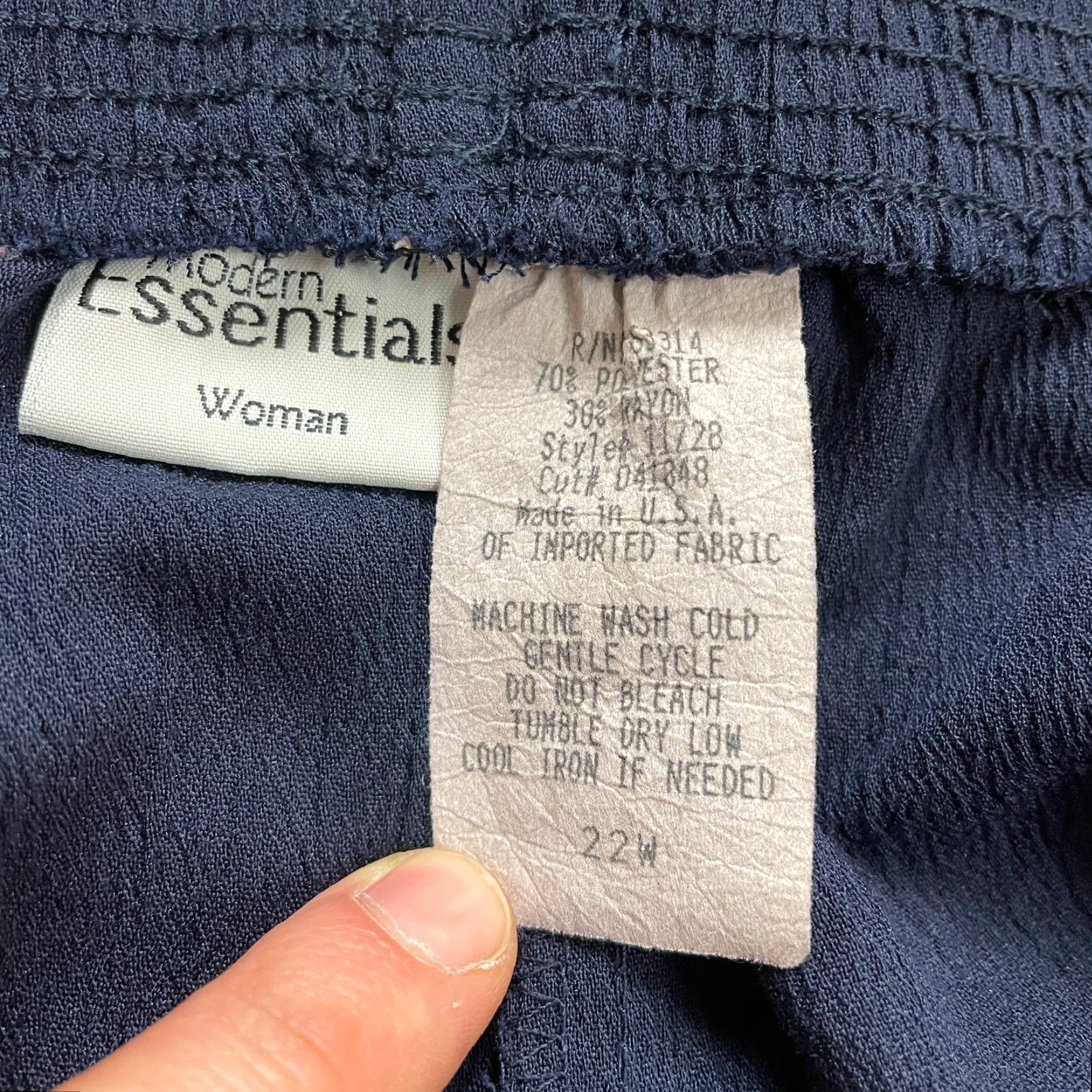Essentials VINTAGE Modern Essentials Pants Women 22W Blue Rayon Tapered Elastic Waist 36x27 Casual Protein? Size 40" / US 18 - 5 Thumbnail