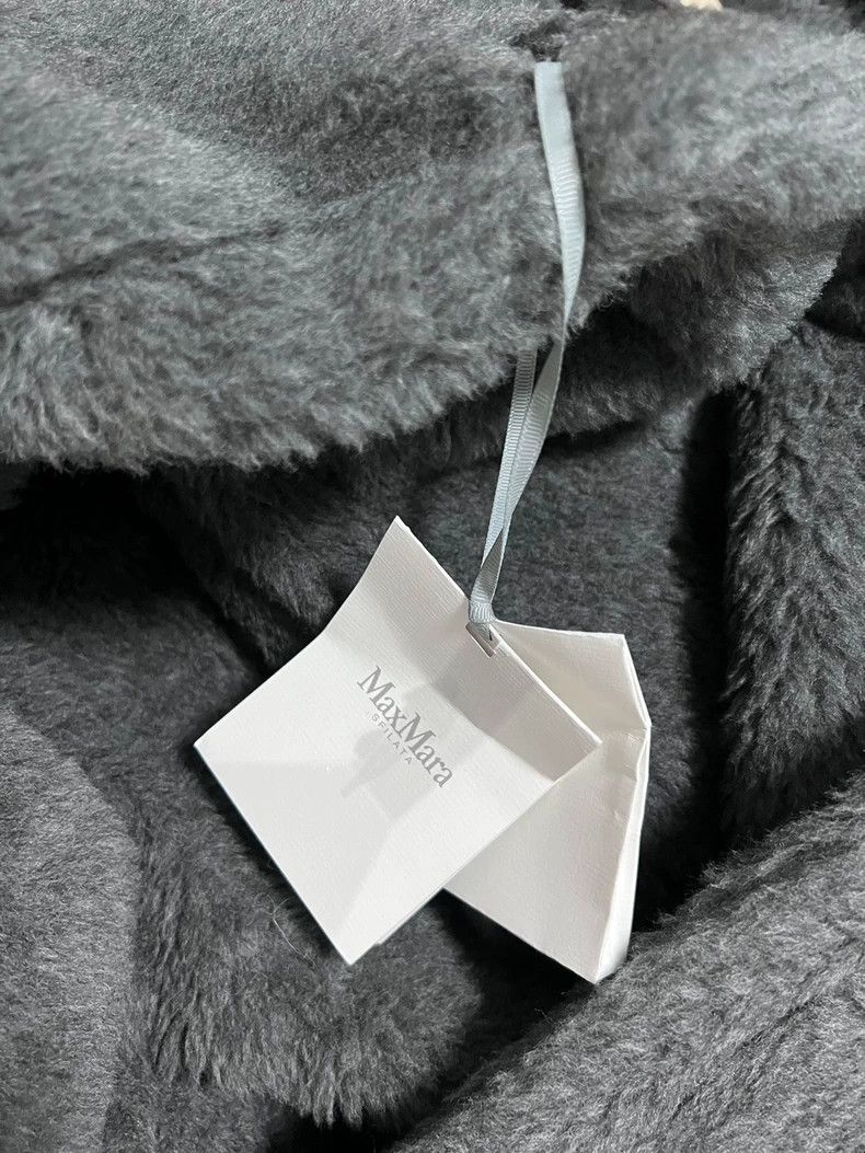 Max Mara Max Mara Grey Runway Teddy Bear Coat Size M / US 6-8 / IT 42-44 - 6 Thumbnail