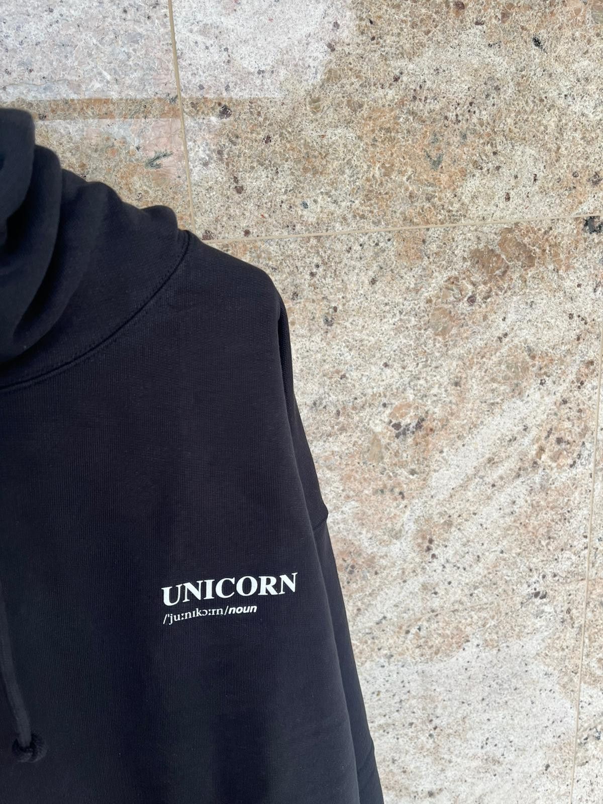 Vetements Unicorn Logo Hoodie in Black Size US M / EU 48-50 / 2 - 2 Thumbnail