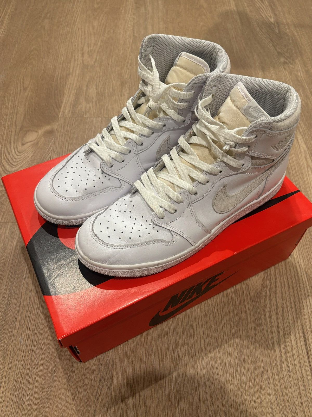 Nike Air Jordan Retro High 85’ Neutral Grey Size US 11 / EU 44 - 2 Thumbnail
