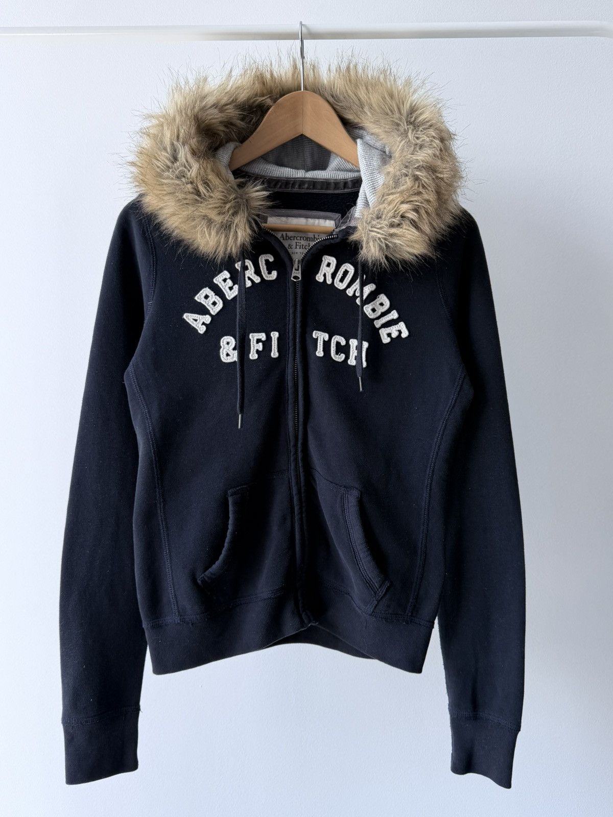 Abercrombie & Fitch 2000s Y2K Abercrombie & Fitch Fur Hood Zip