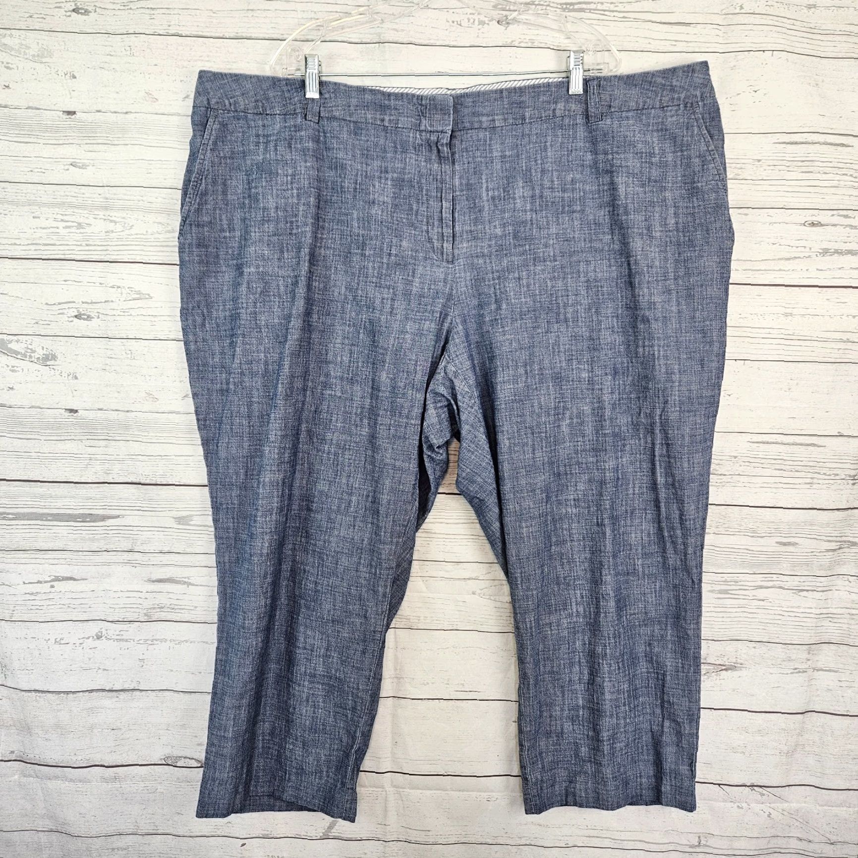 Lands' End **Lands' End Women Cropped Blue Cotton Pants Size 26W** User: Lands' End Women Cropped Blue Straight Leg Cotton Pants Size 26W Size 26" / US 2 / IT 38 - 2 Thumbnail