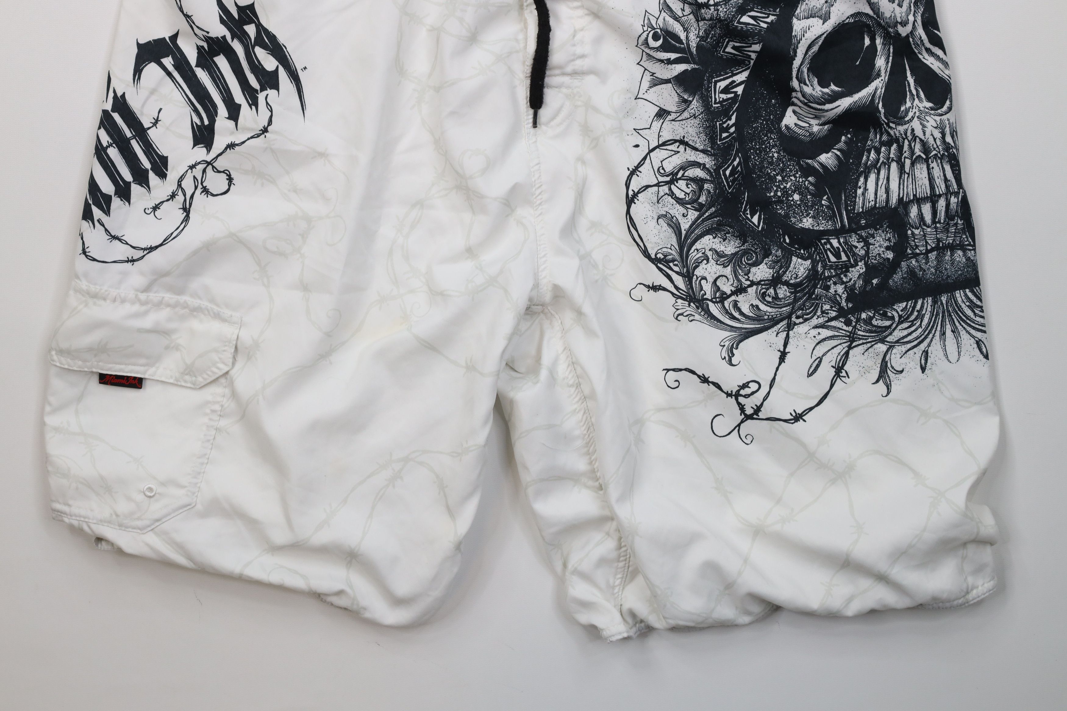 Vintage Vintage Y2K Streetwear Wire Skull Lined Board Shorts White Size US 36 / EU 52 - 4 Thumbnail