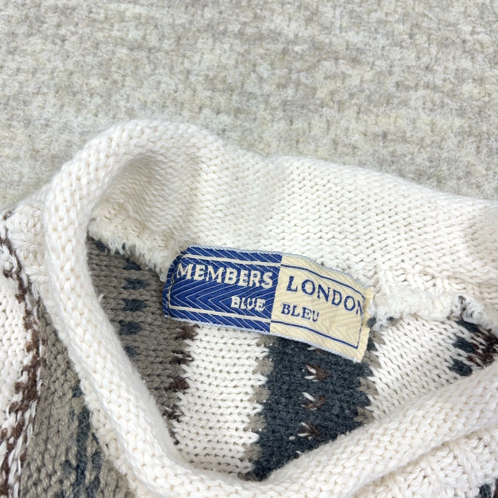 Vintage VINTAGE Members London Sweater Shirt Men L Tan Gray Striped Textured Rolled Neck Cotton Pullover Turtleneck Logo All Seasons Casual Business 90s Size US L / EU 52-54 / 3 - 3 Thumbnail