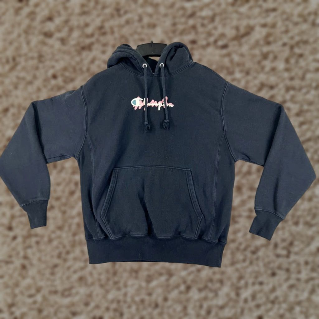 Champion Champion Hoodie Extra Large Black Pullover Pocket Reverse Weave READ Womens Size XL / US 12-14 / IT 48-50 - 1 Thumbnail